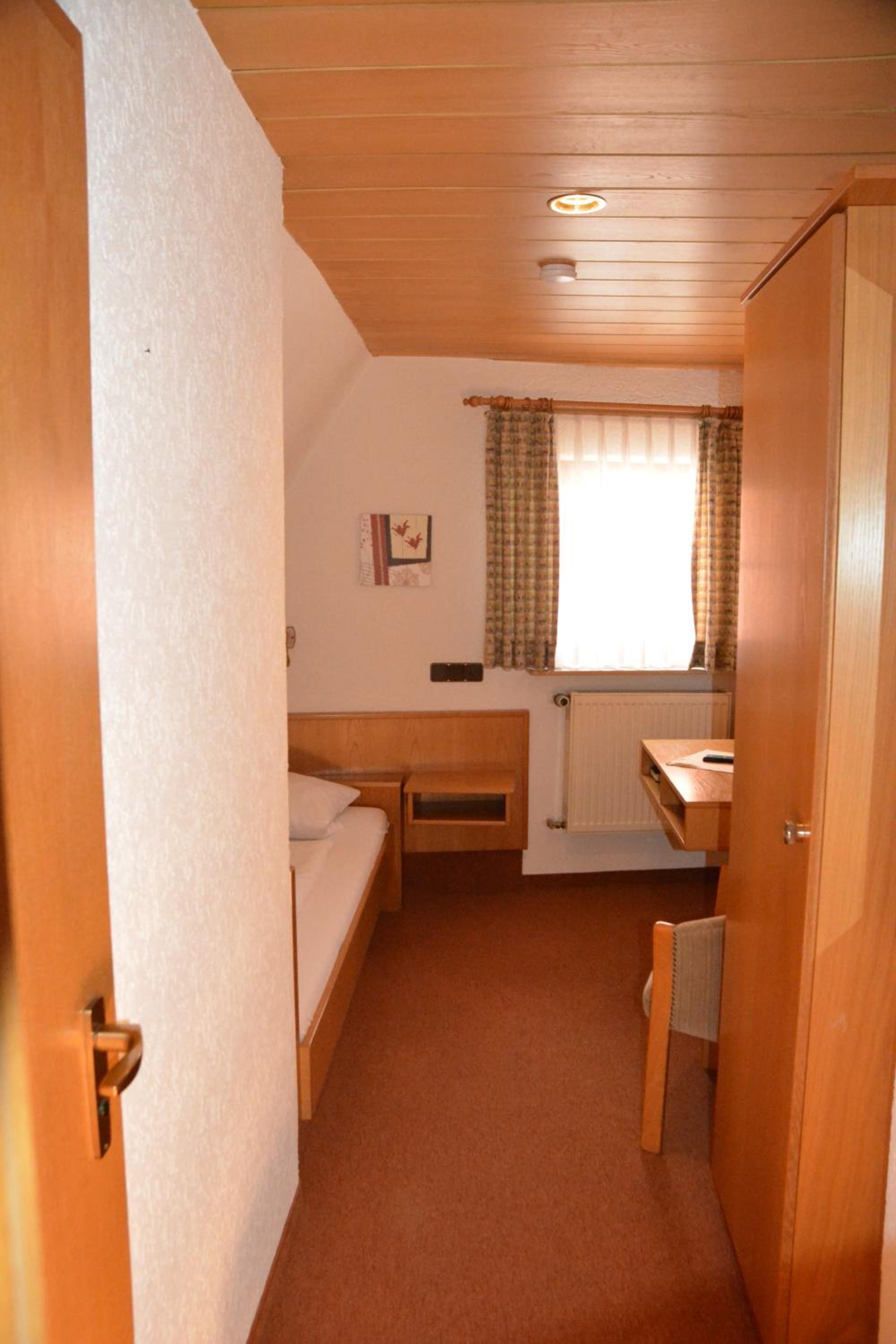 Single Room photo 1