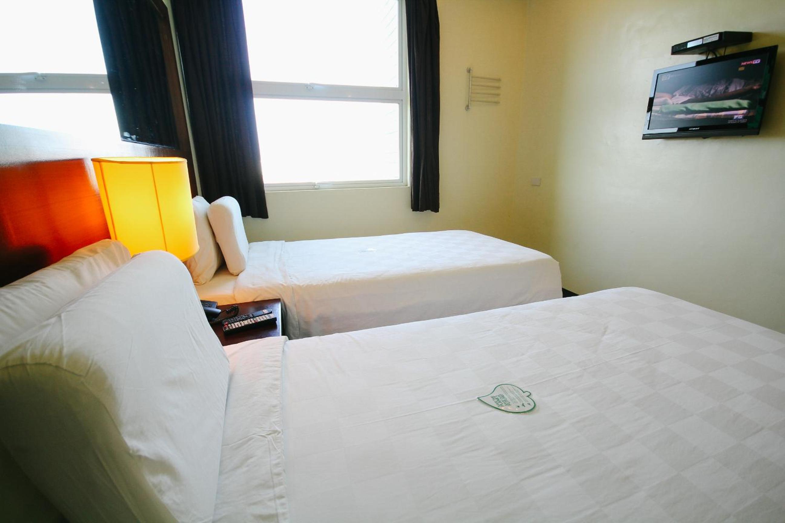 Standard Twin Room photo 2