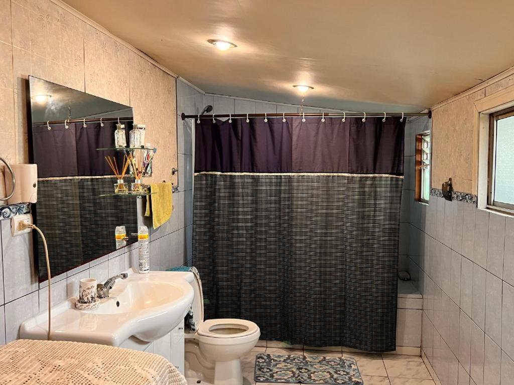Standard Single Room with Shared Bathroom photo 2