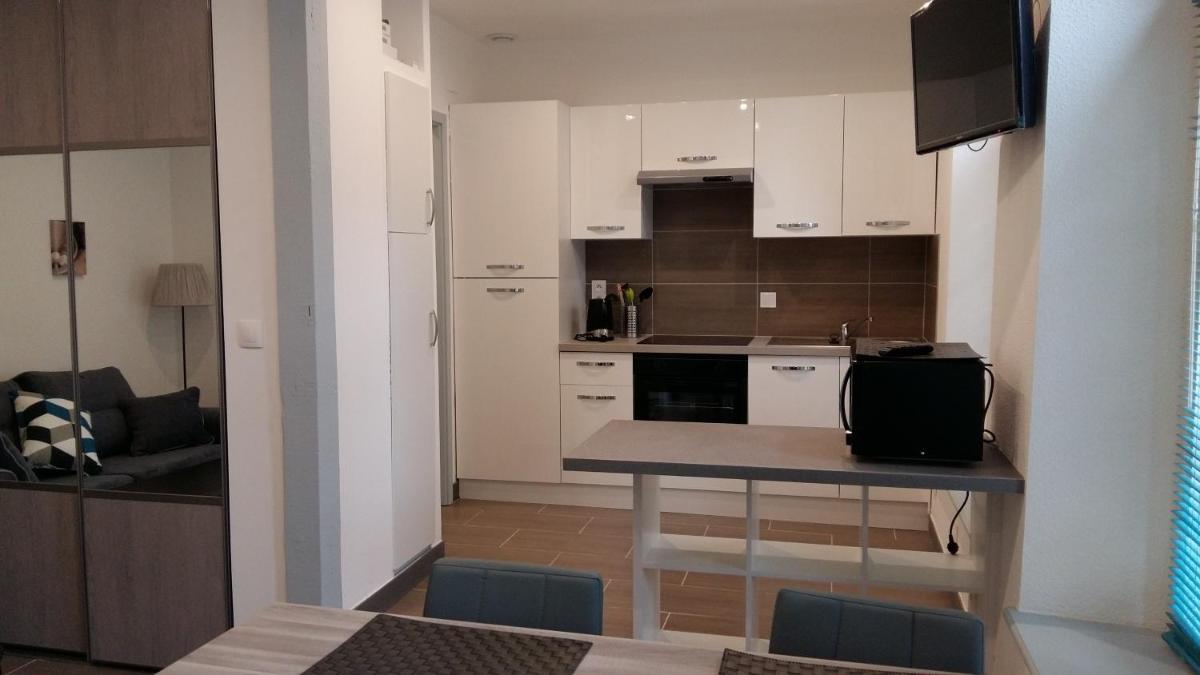 Apartment - Split Level photo 3