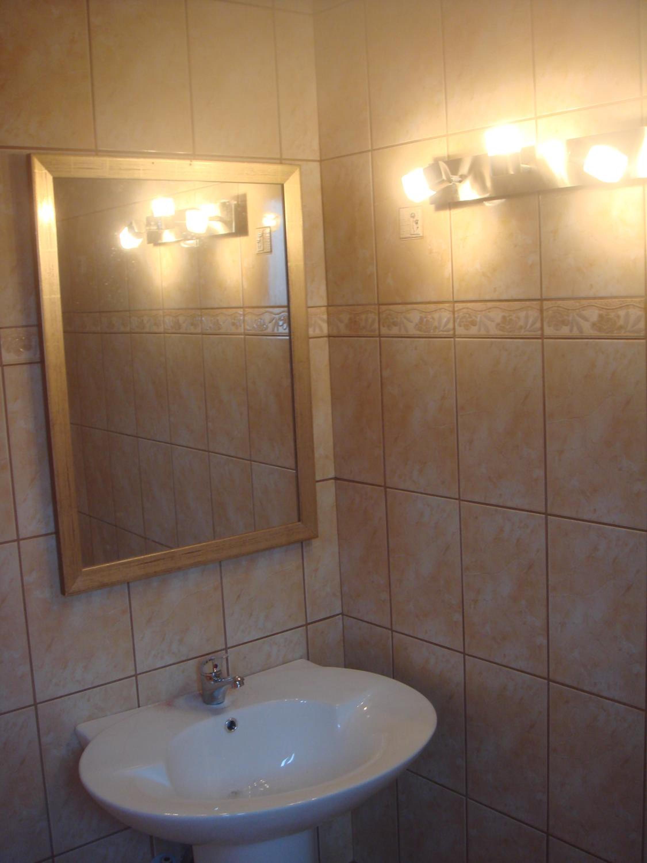 Two-Bedroom Apartment - Photo 2