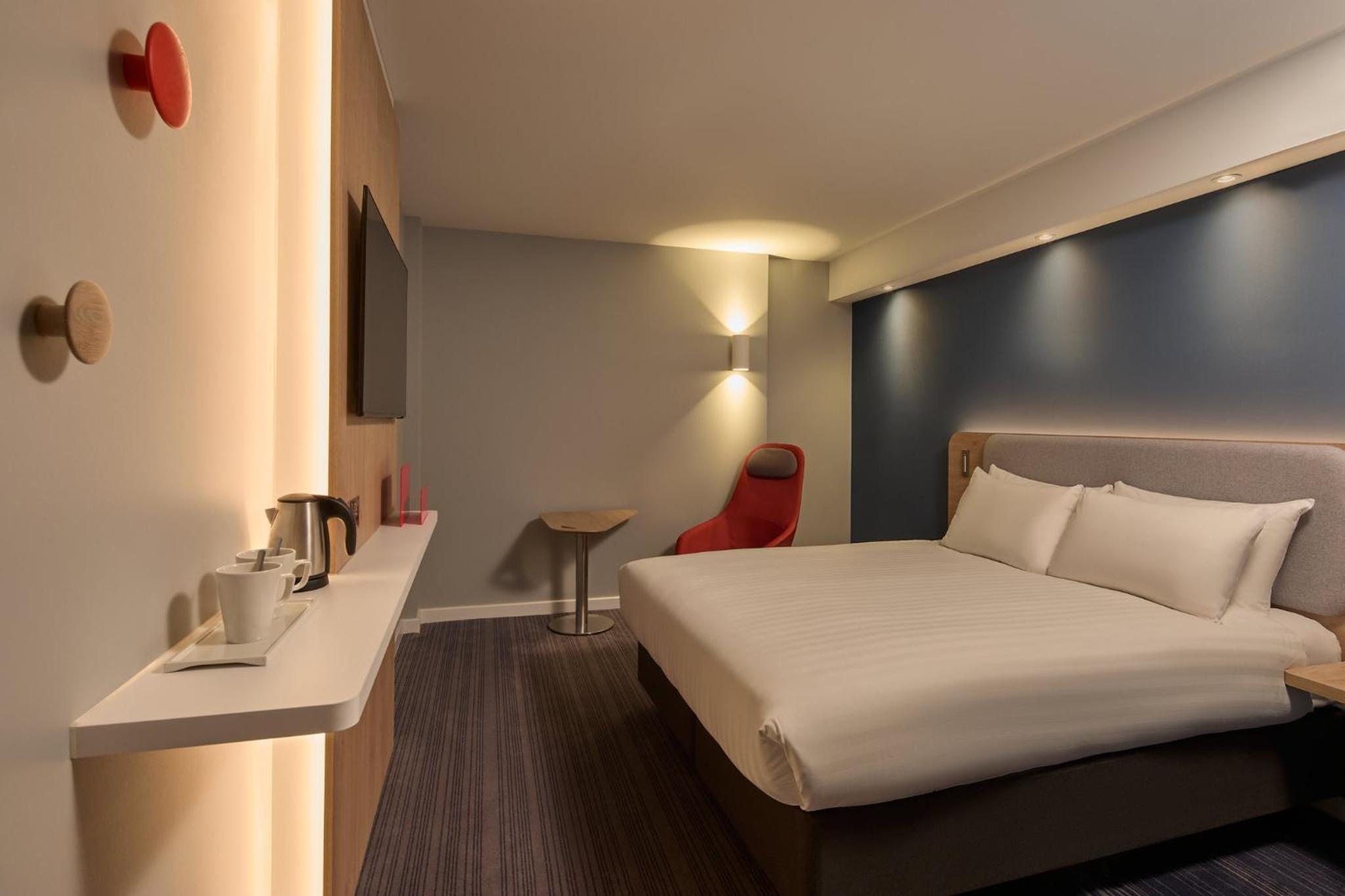 Standard Double Room - Windowless with Free Hot Breakfast