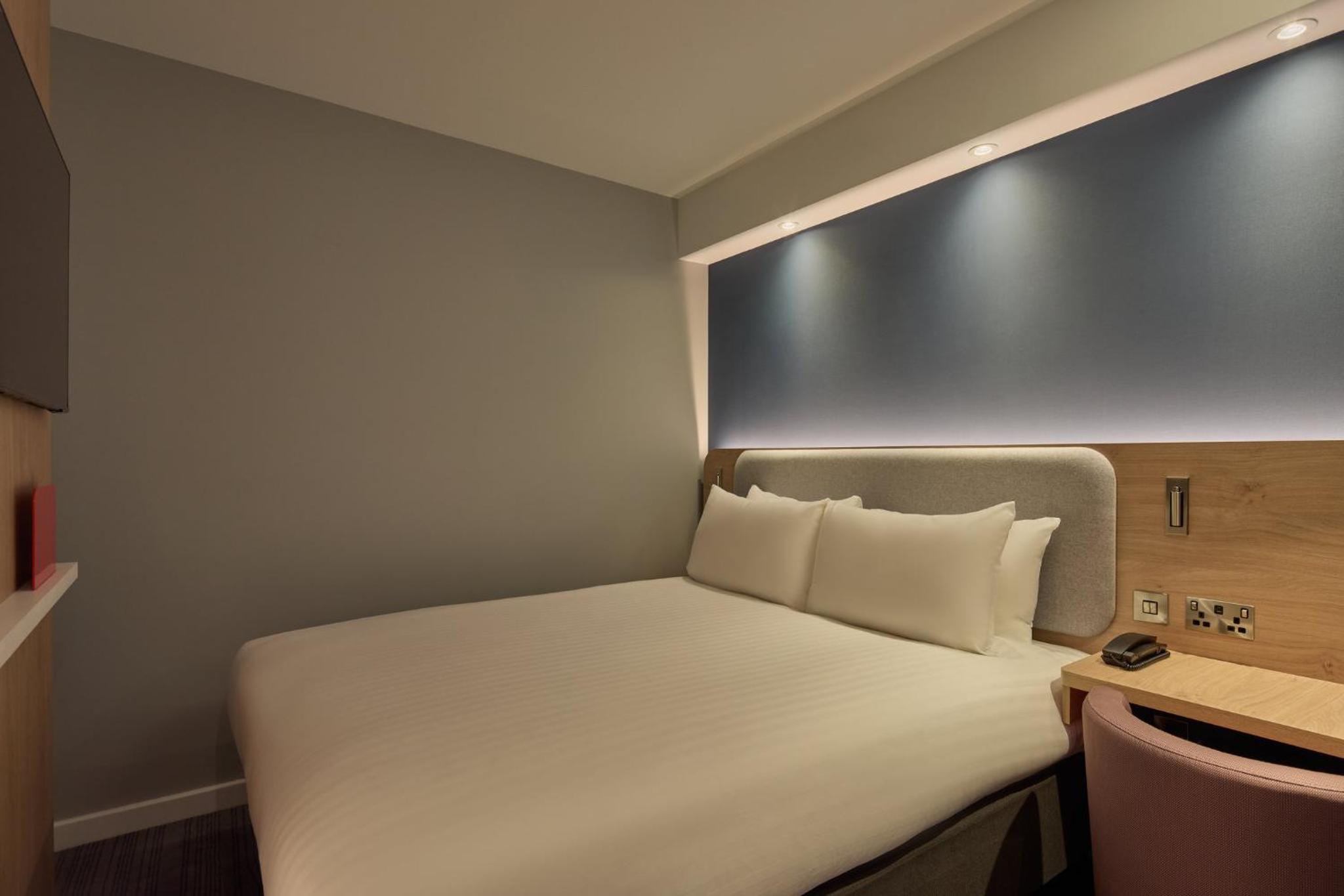 Standard Double Room - Windowless with Free Hot Breakfast