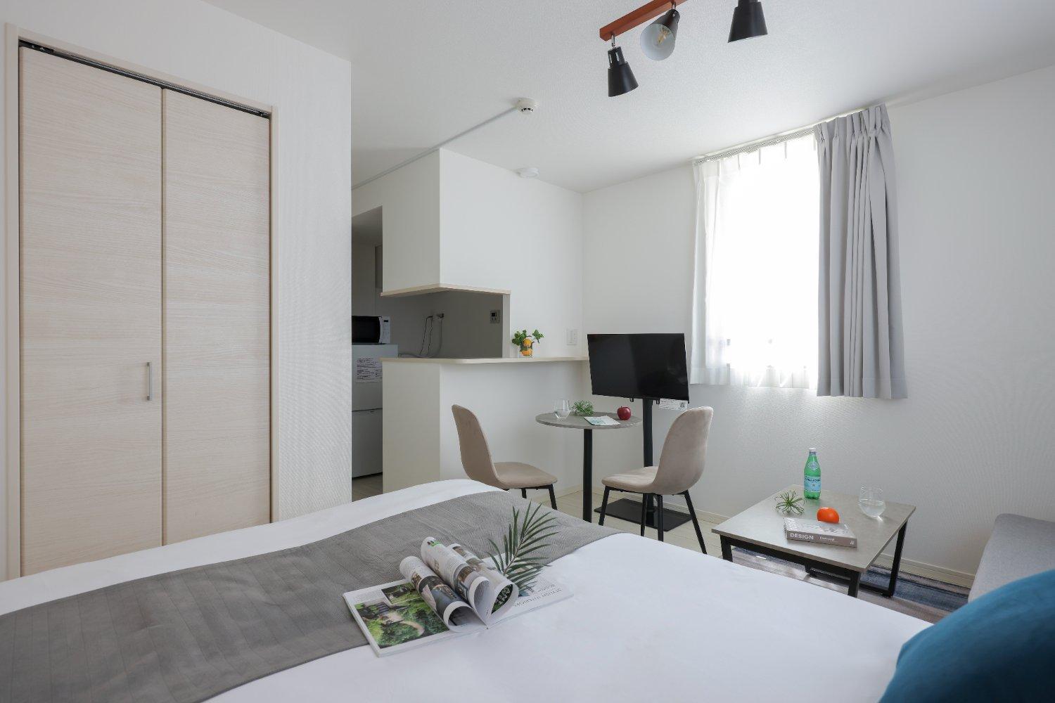 One-Bedroom Apartment photo 2