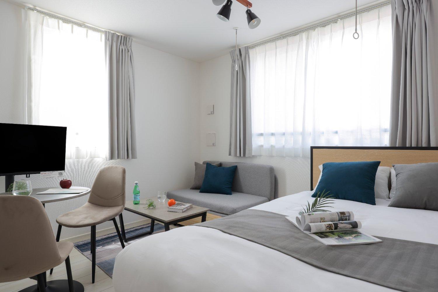 One-Bedroom Apartment photo 1