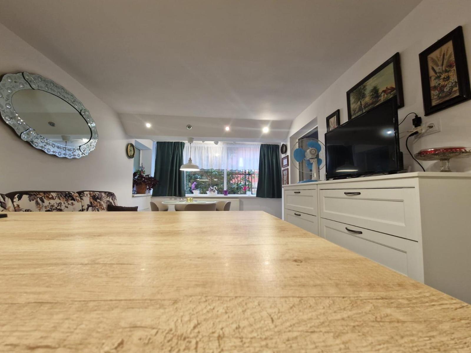 One-Bedroom Deluxe Apartment