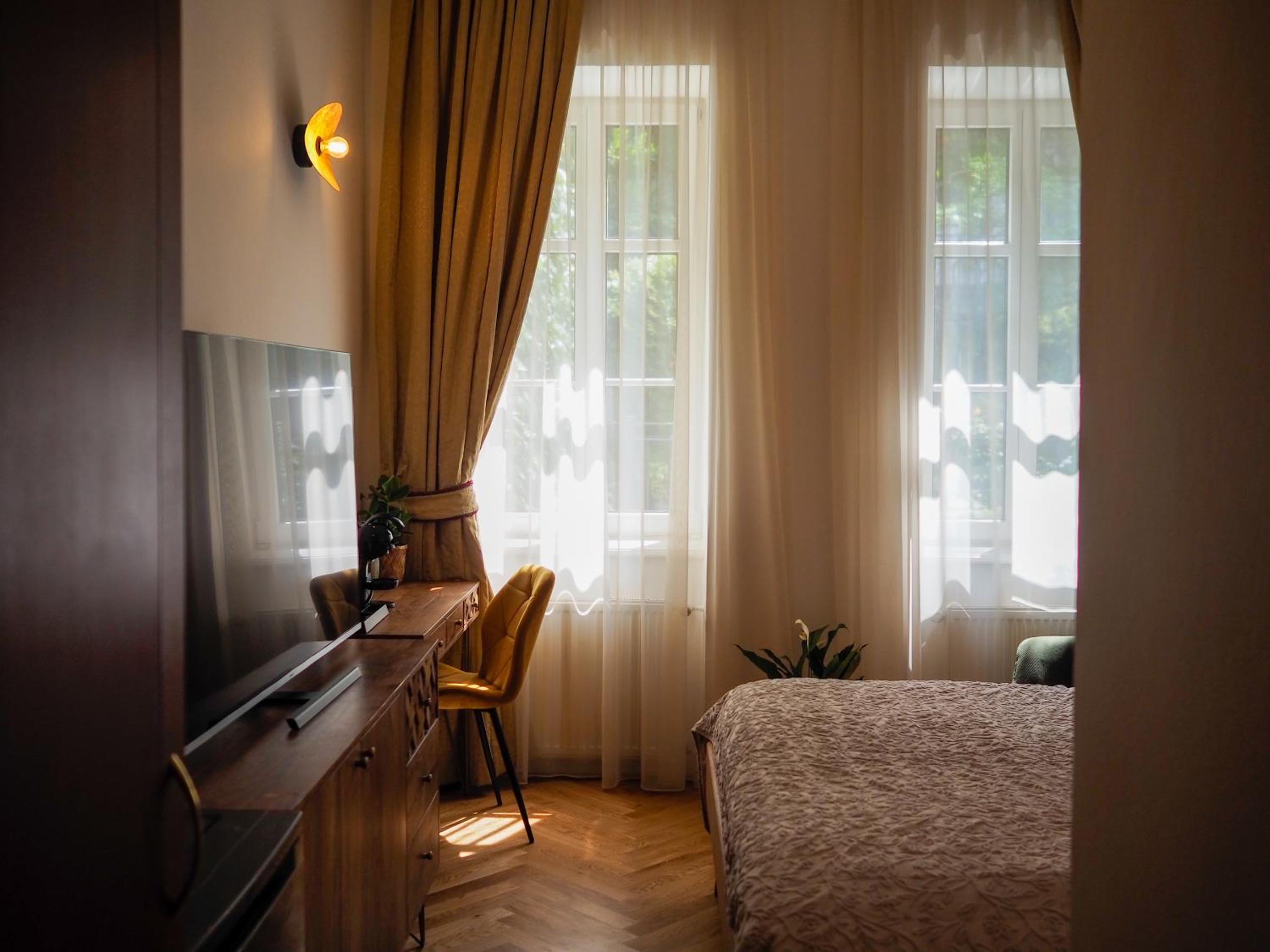 Superior Queen Room with Two Queen Beds