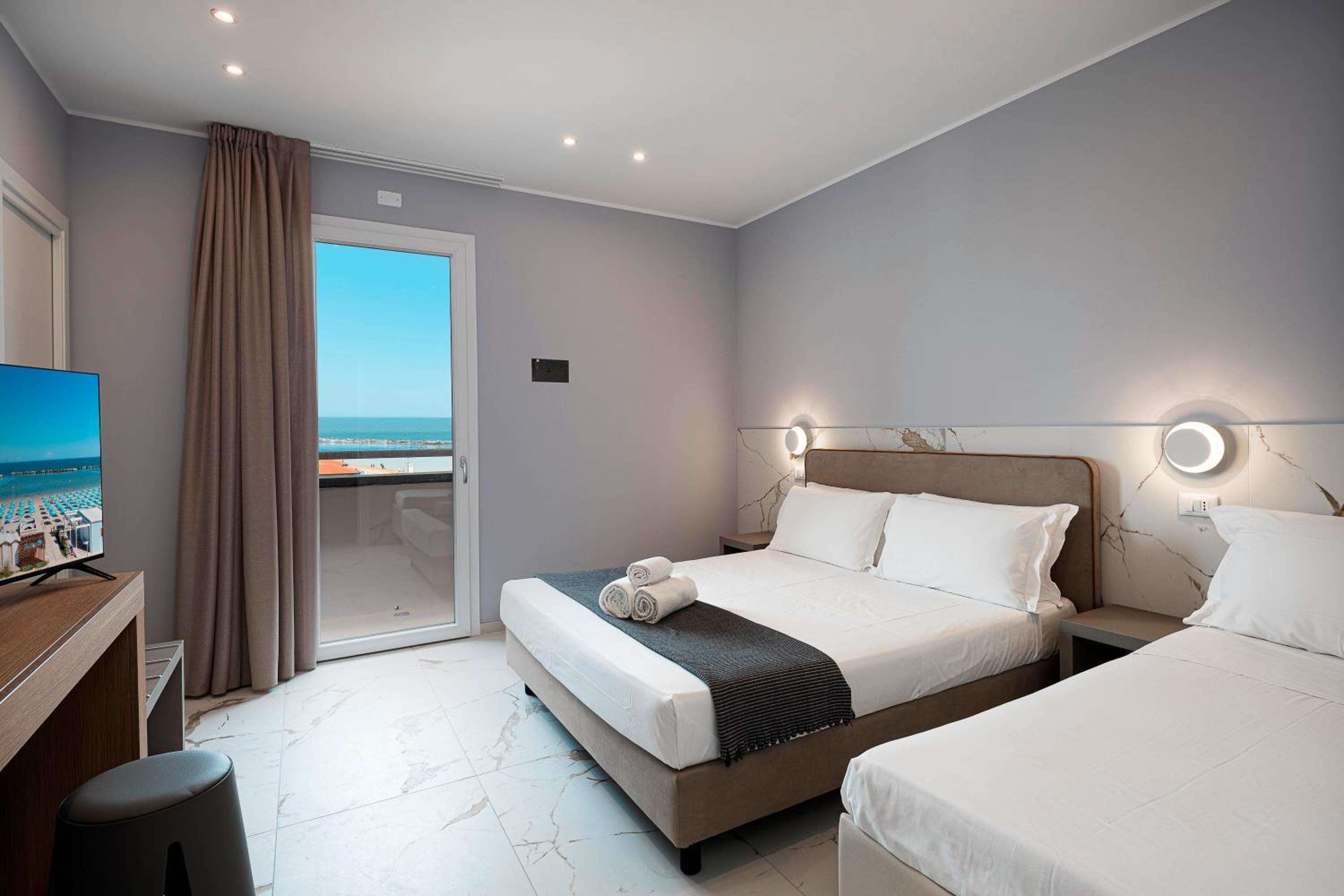 Comfort Triple Room