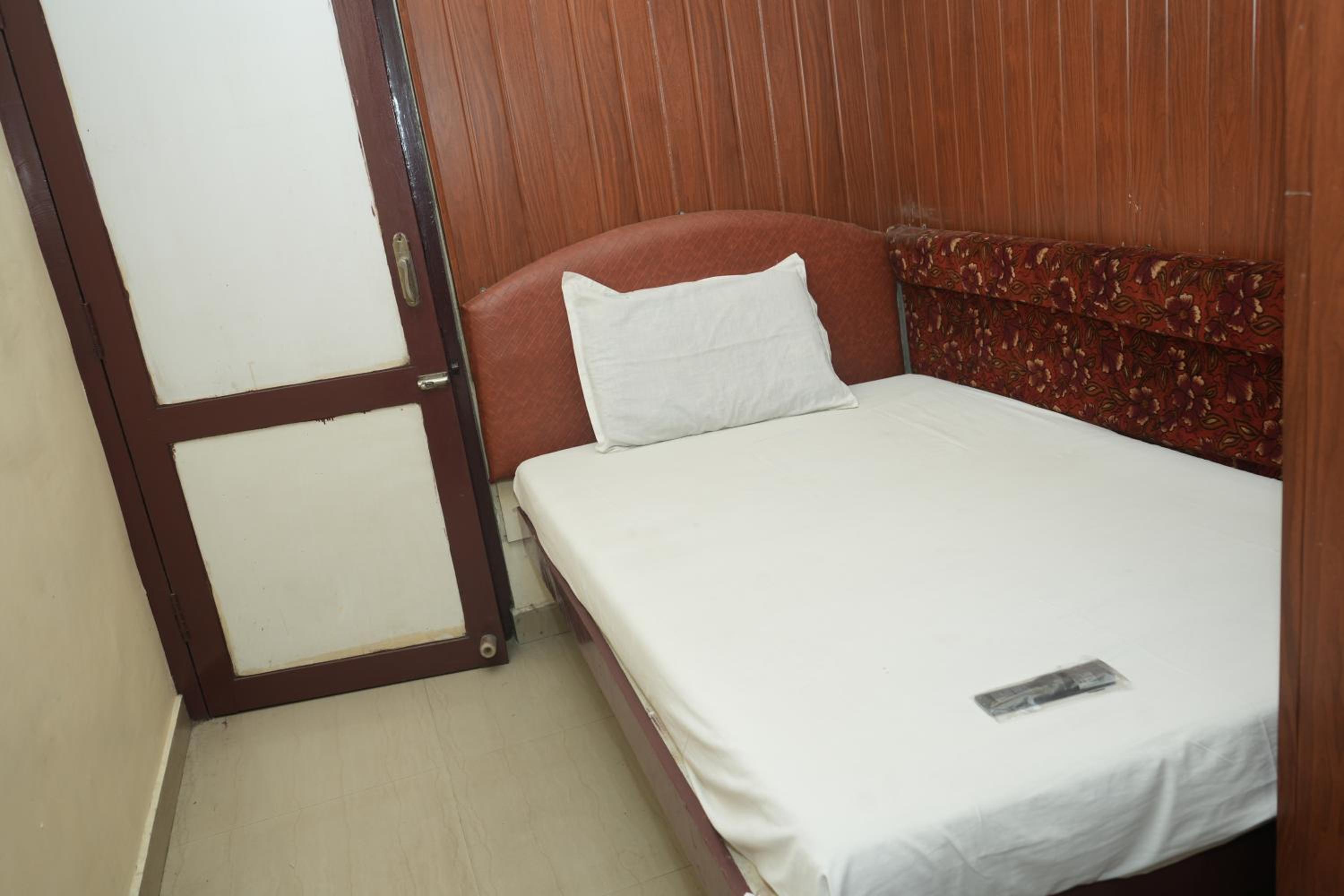 Economy Single Room photo 3