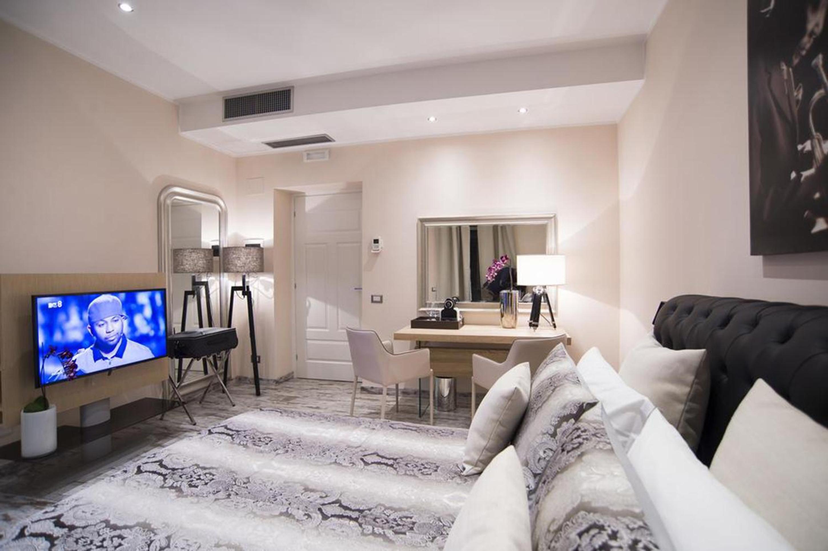 Four-Bedroom Deluxe Apartment photo 1