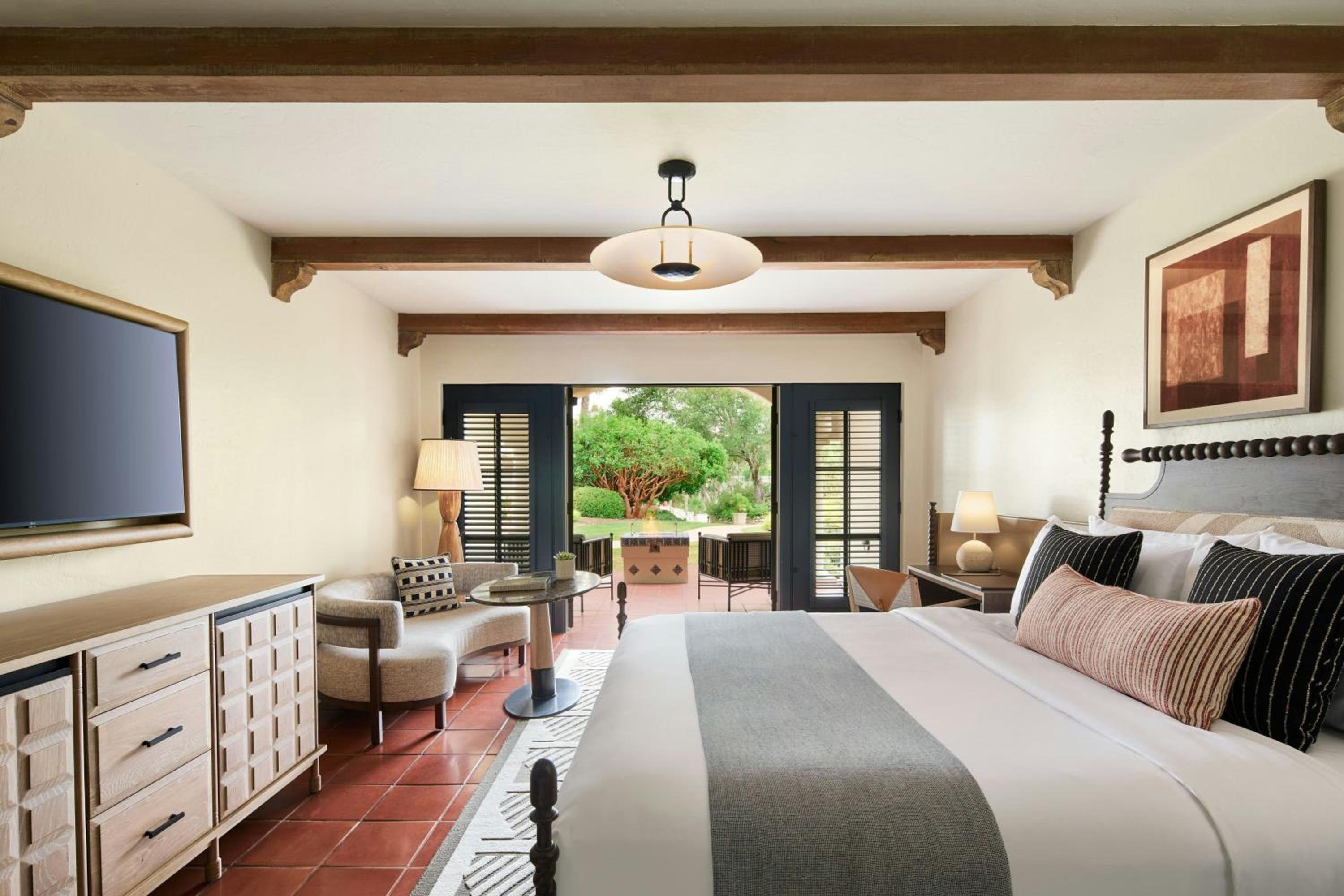 King Room with Resort View - Photo 2