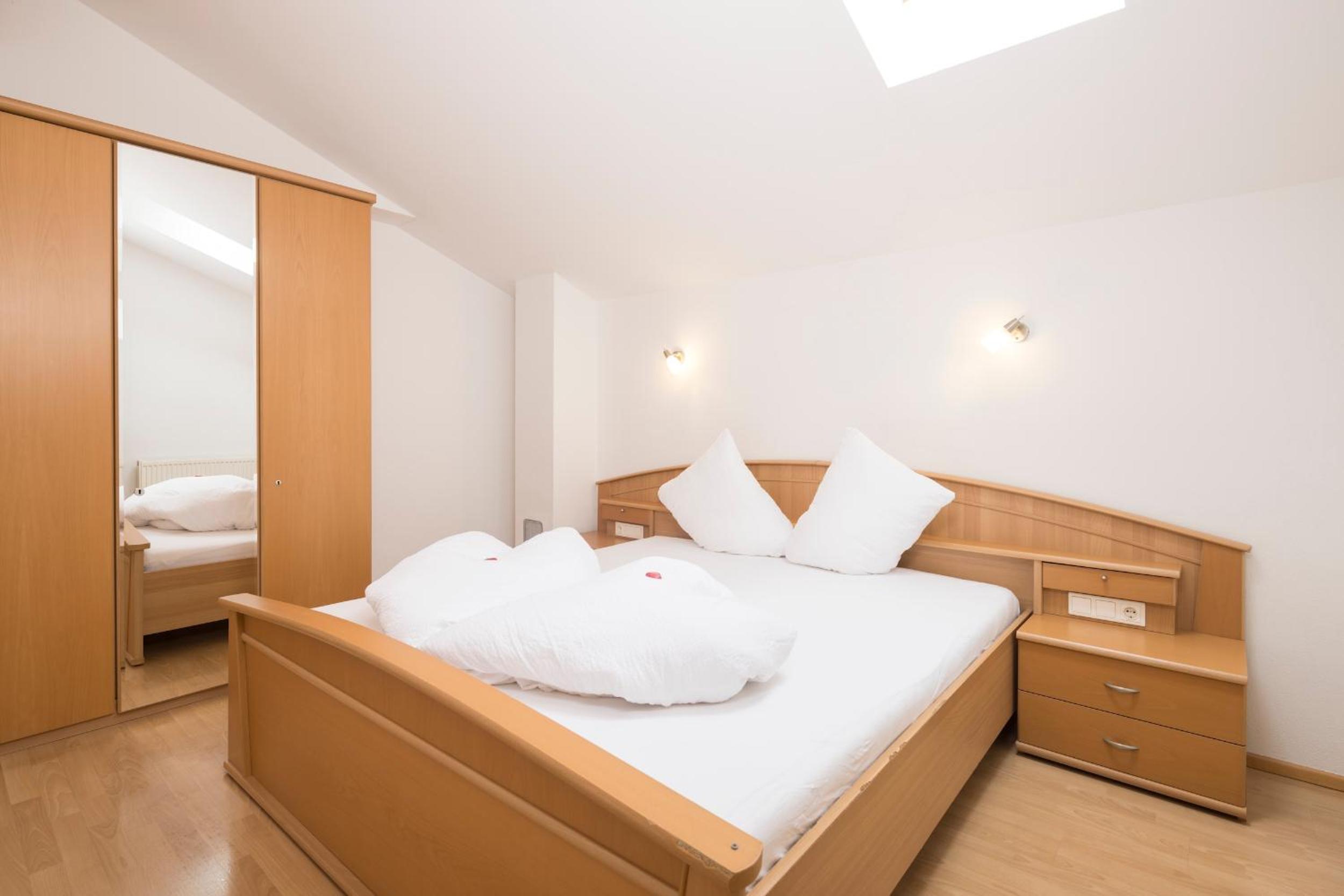 Two-Bedroom Apartment with Mountain View photo 1