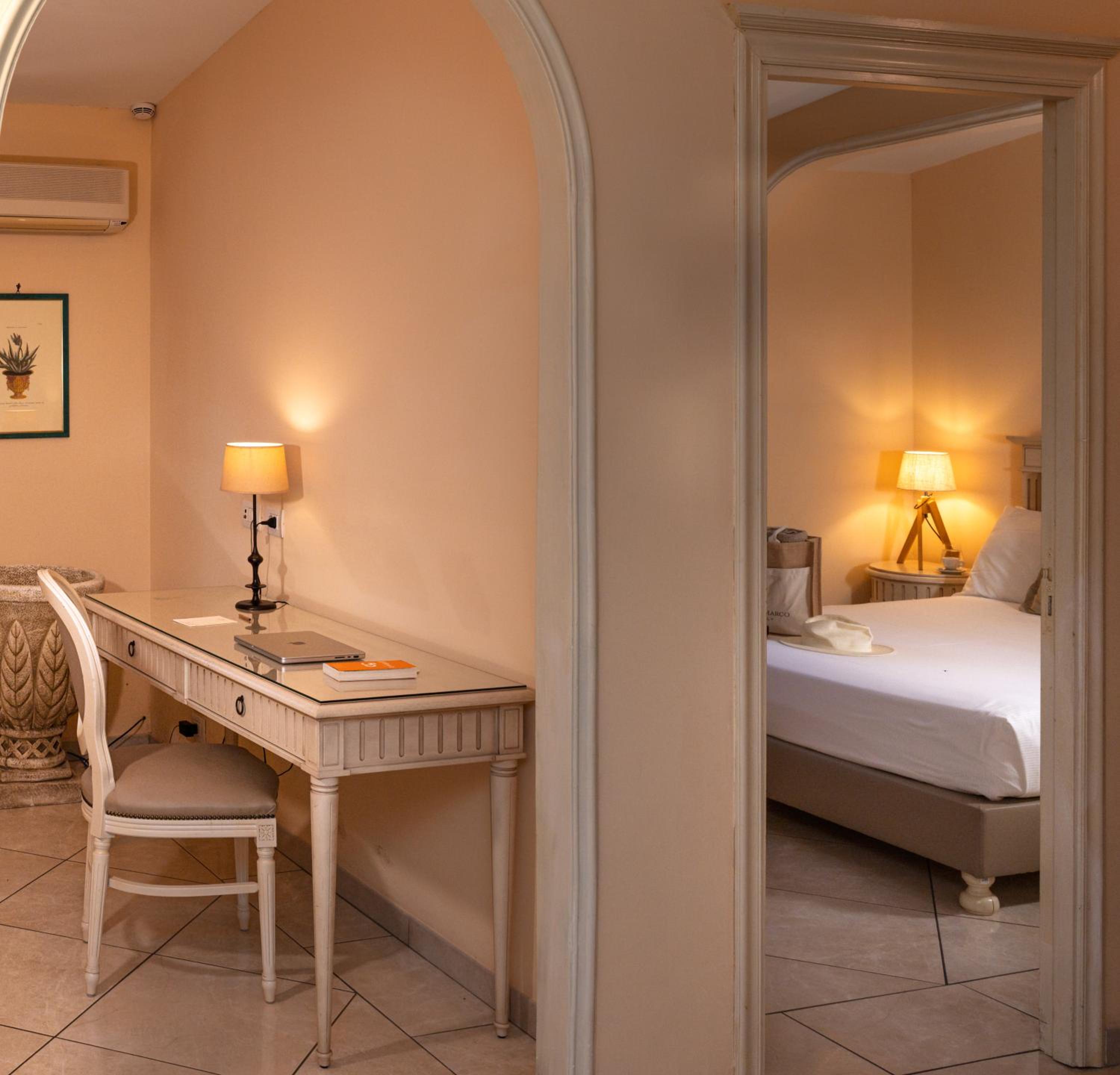 Double Room - Disability Access photo 3