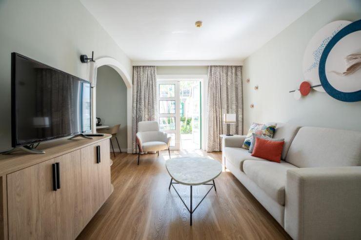 2 Bedrooms Premium Apartment