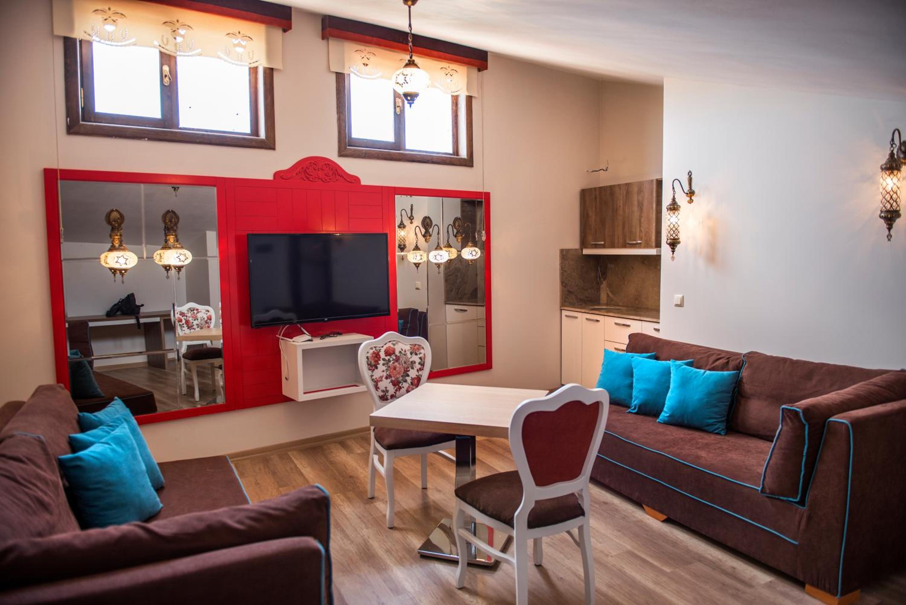 Deluxe Suite photo 1