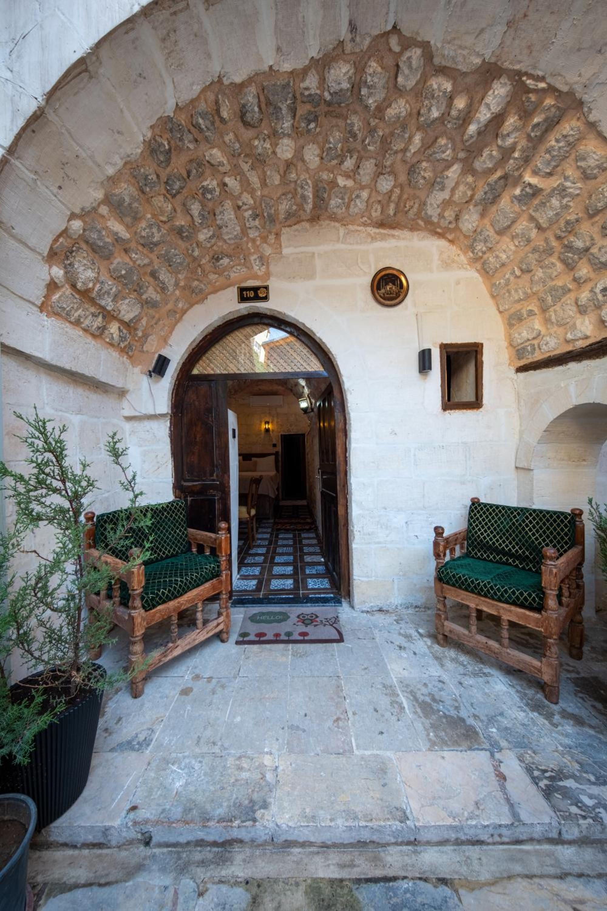 Double Room with Patio - Photo 4