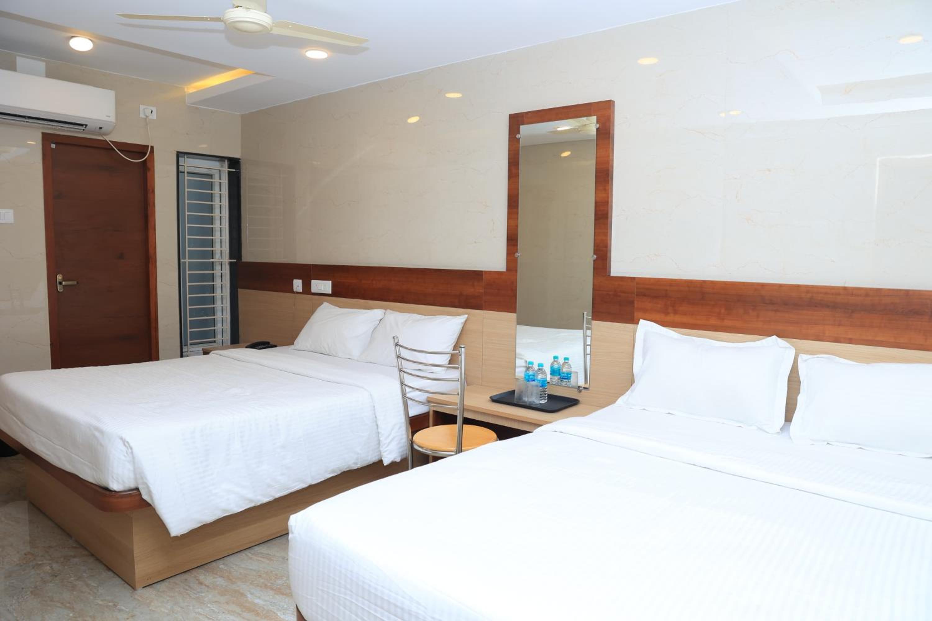 Deluxe Quadruple Room