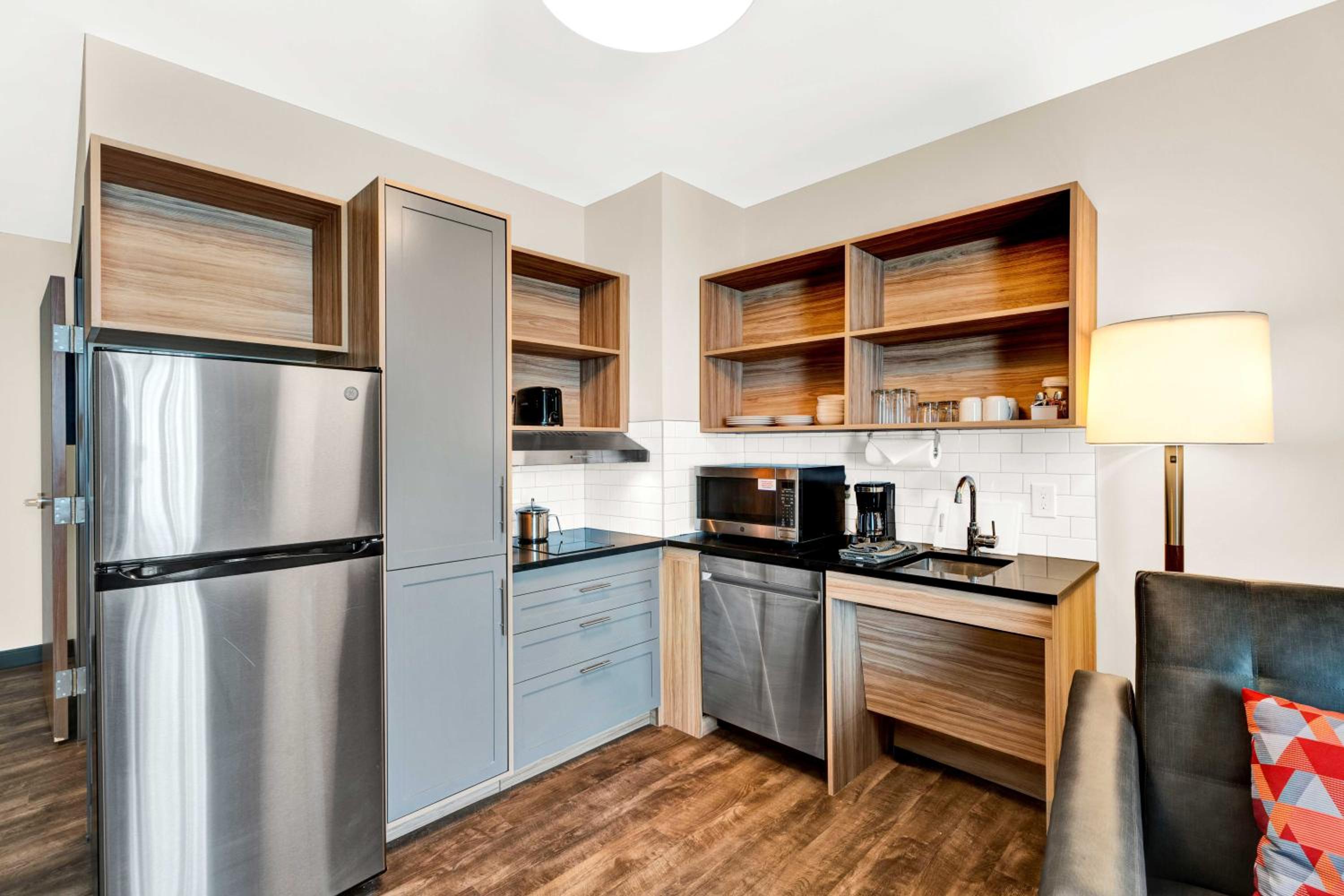 One-Bedroom Queen Suite with Two Queen Beds - Communications/Mobility Accessible