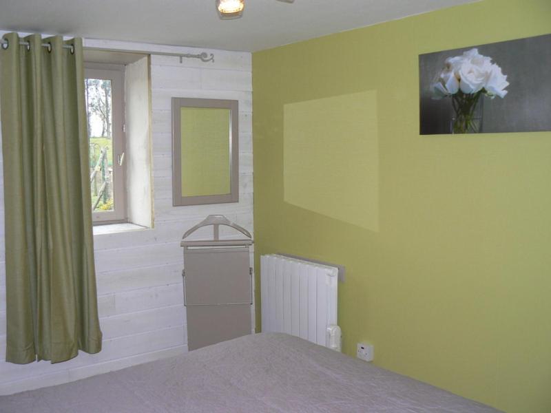 Three-Bedroom House - Photo 18