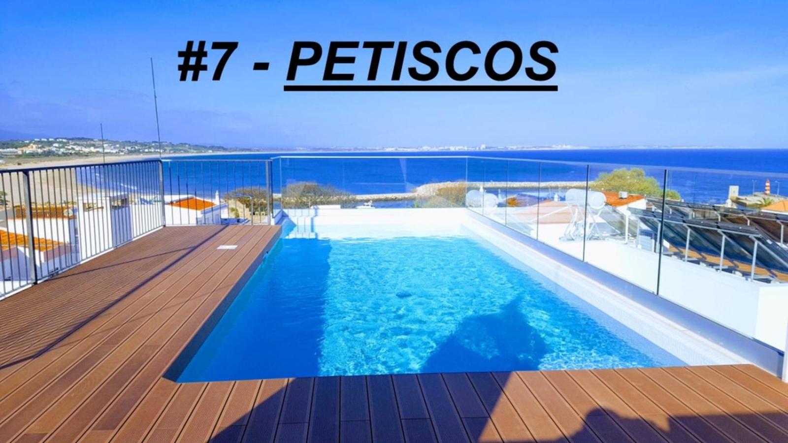 Two-Bedroom Deluxe Apartment - Petiscos photo 2