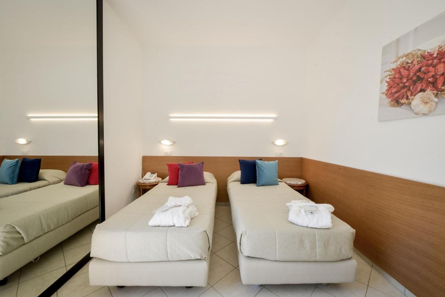 Superior Double or Twin Room with Garden View photo 2