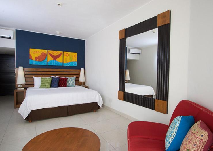 Standard King Room - Photo 4