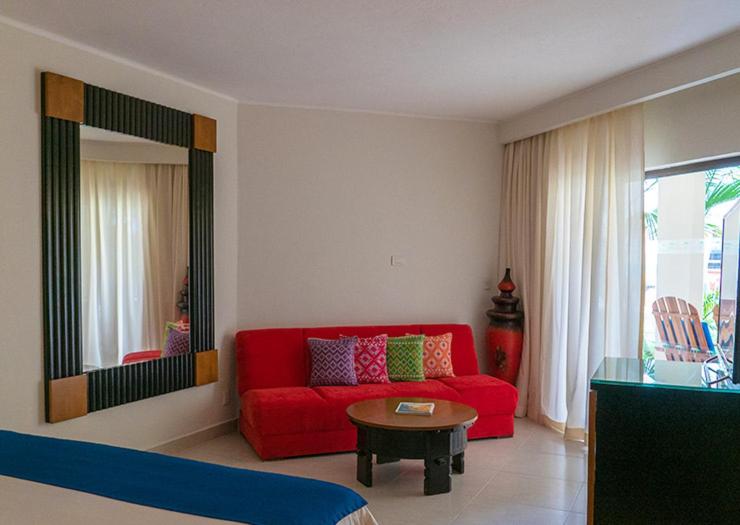Standard King Room - Photo 5