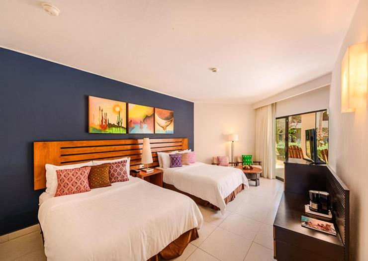 Standard Double Room with Two Double Beds - Photo 4