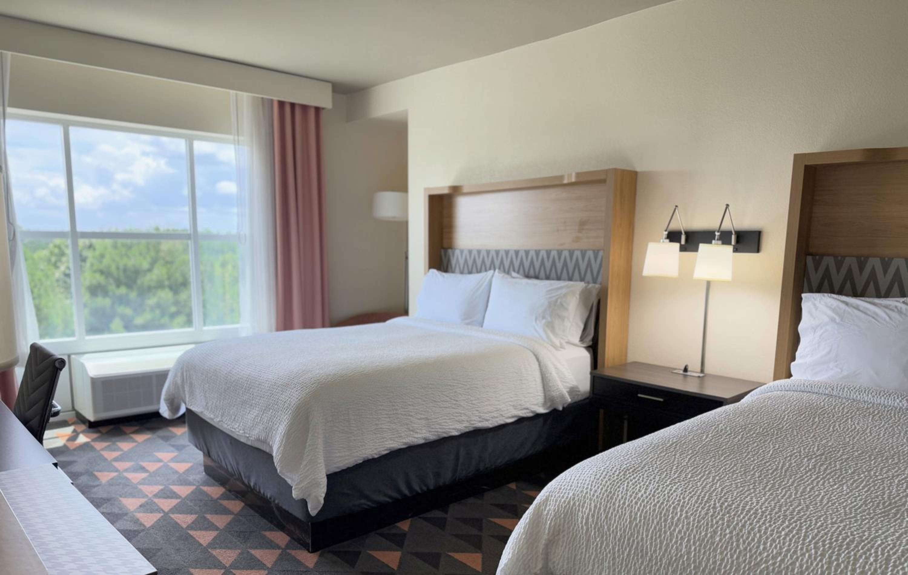 Standard Queen Room with Two Queen Beds - Photo 1