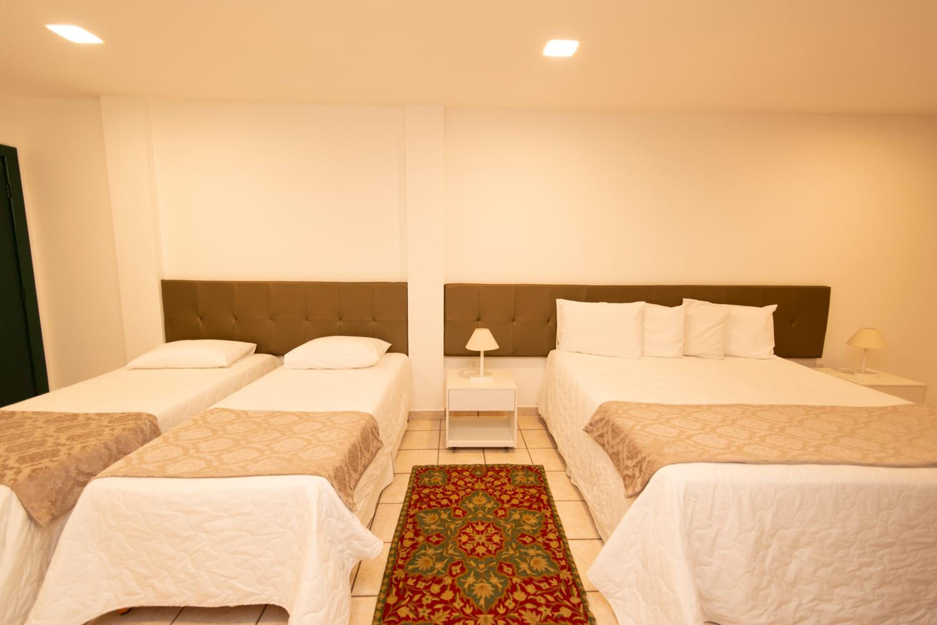 Economy Quadruple Room photo 3