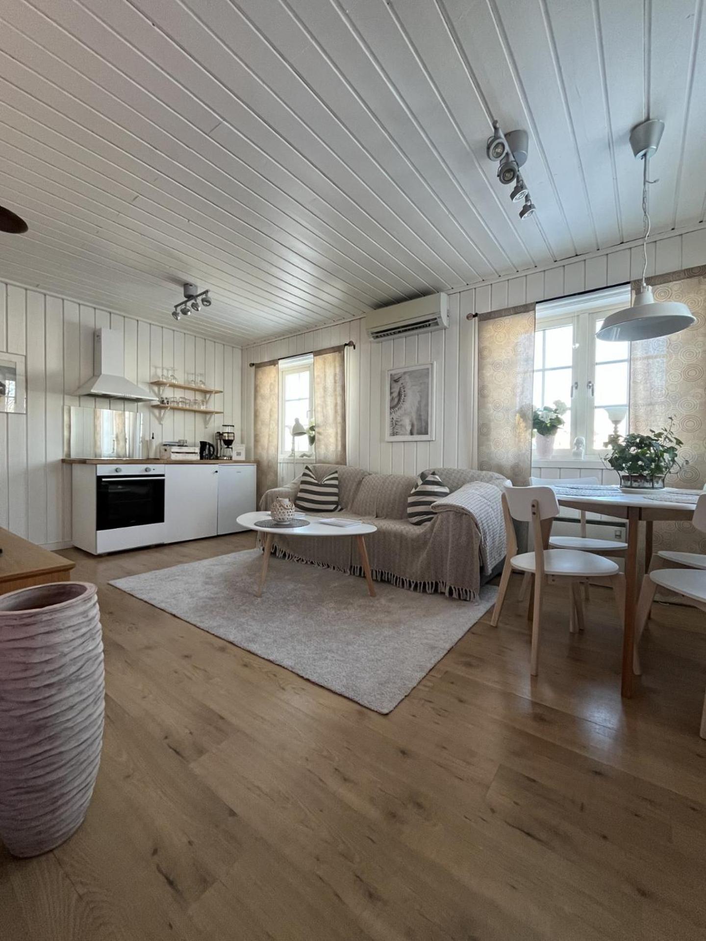 Deluxe Apartment