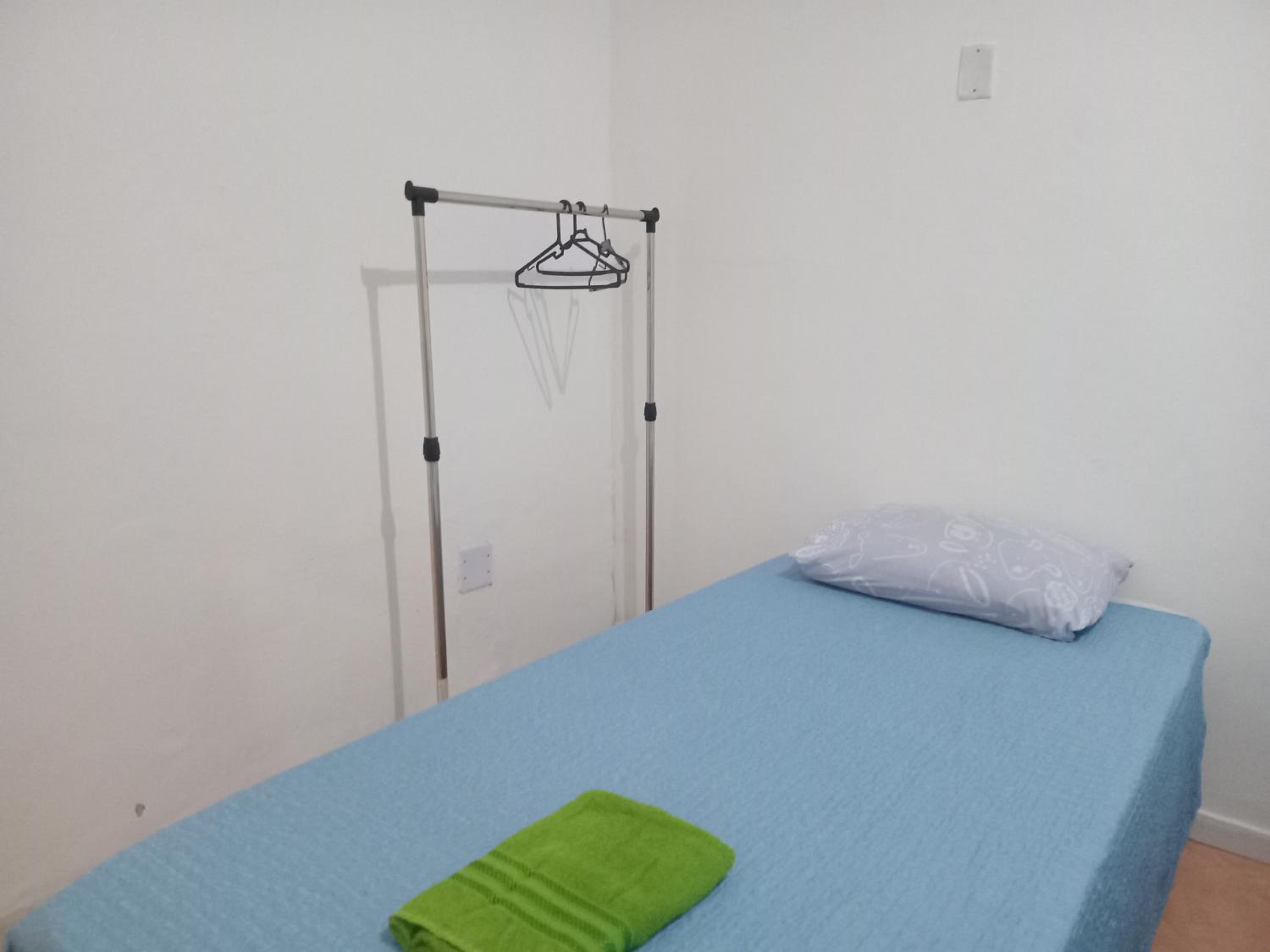 Single Room with Shared Bathroom photo 3