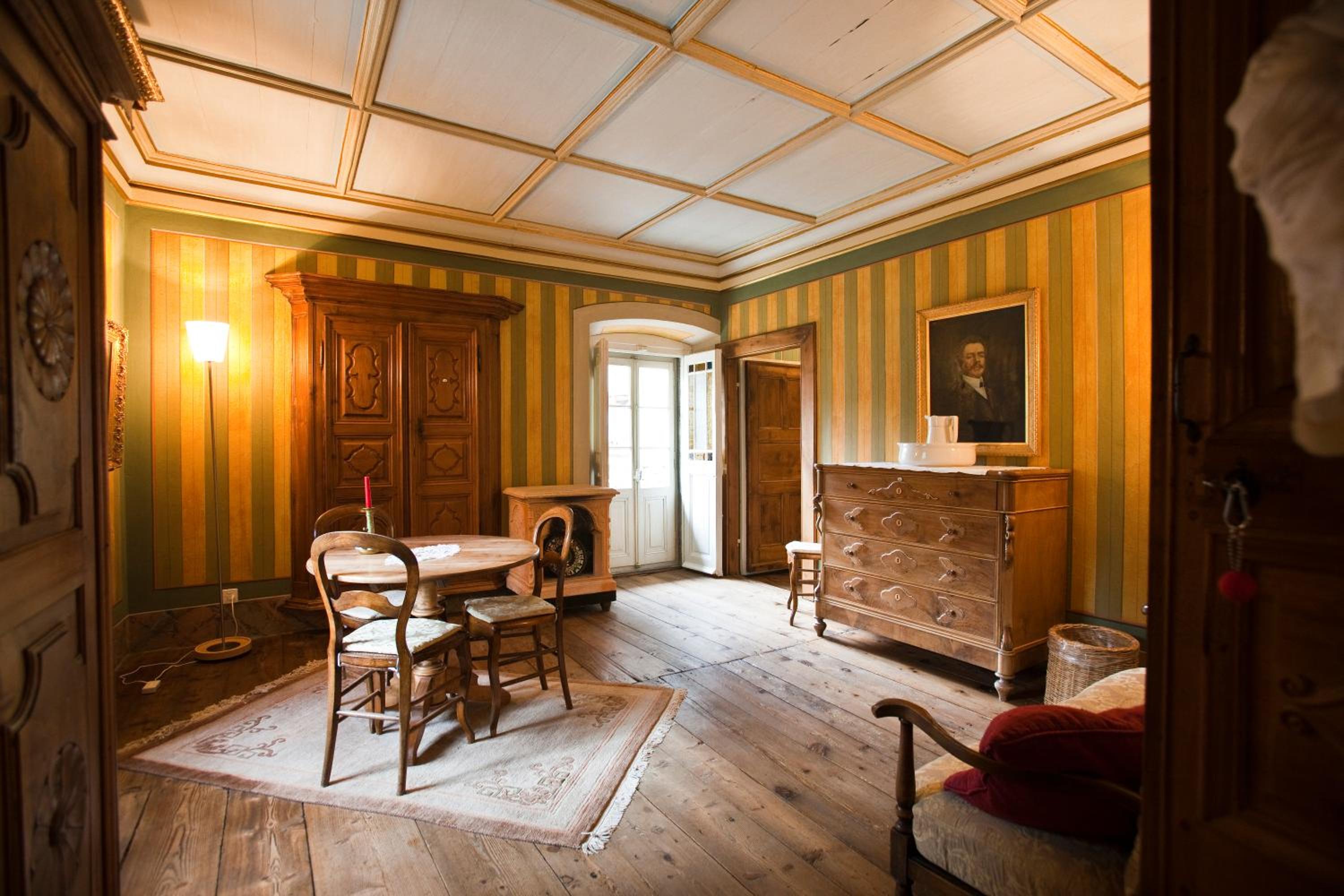 Suite photo 1