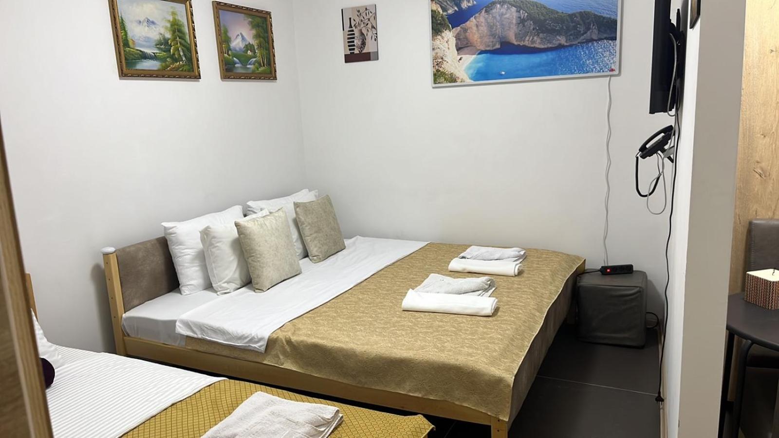 Comfort Triple Room