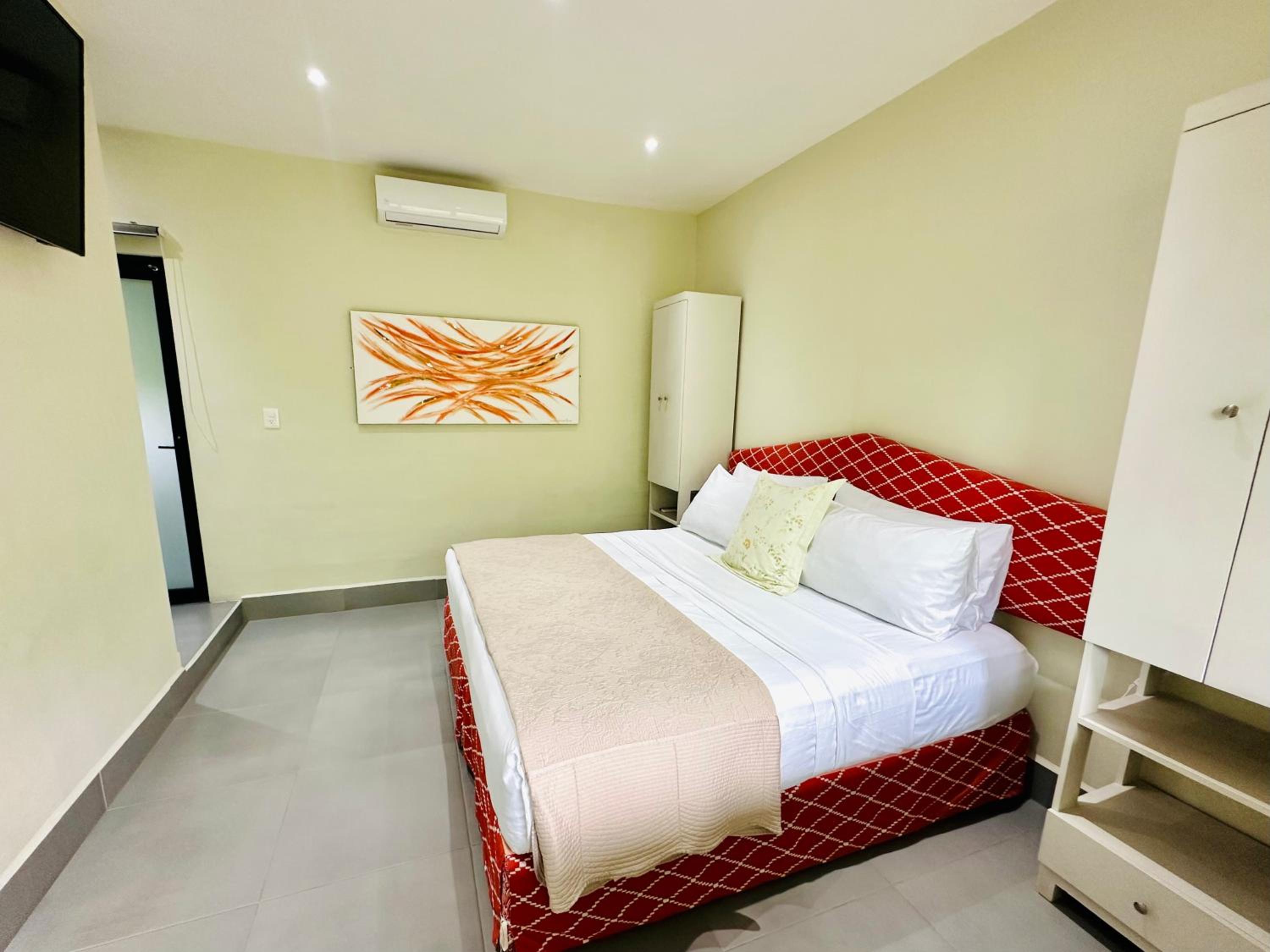 Double or Twin Room with Private Bathroom