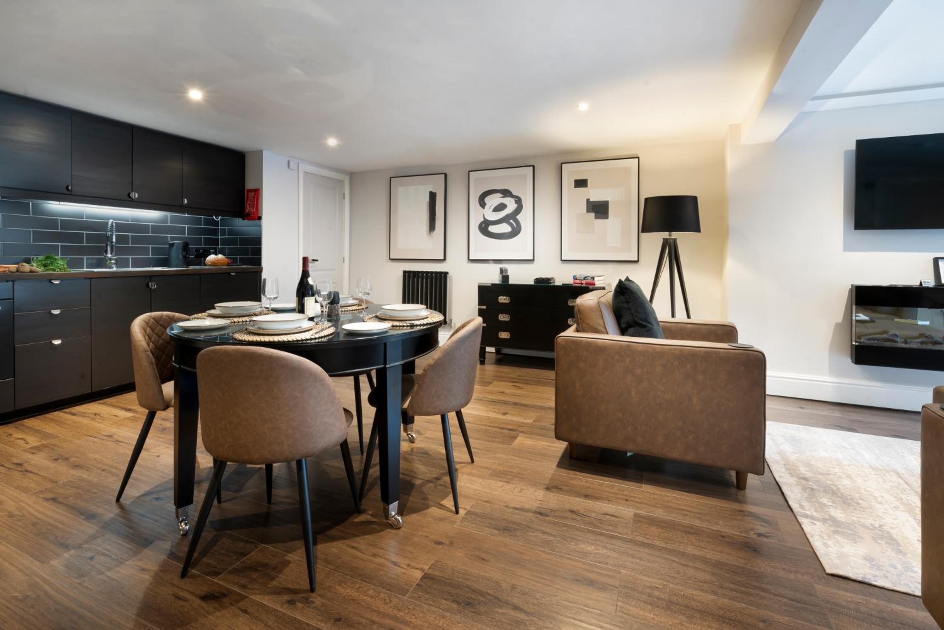Superior One-Bedroom Apartment photo 1