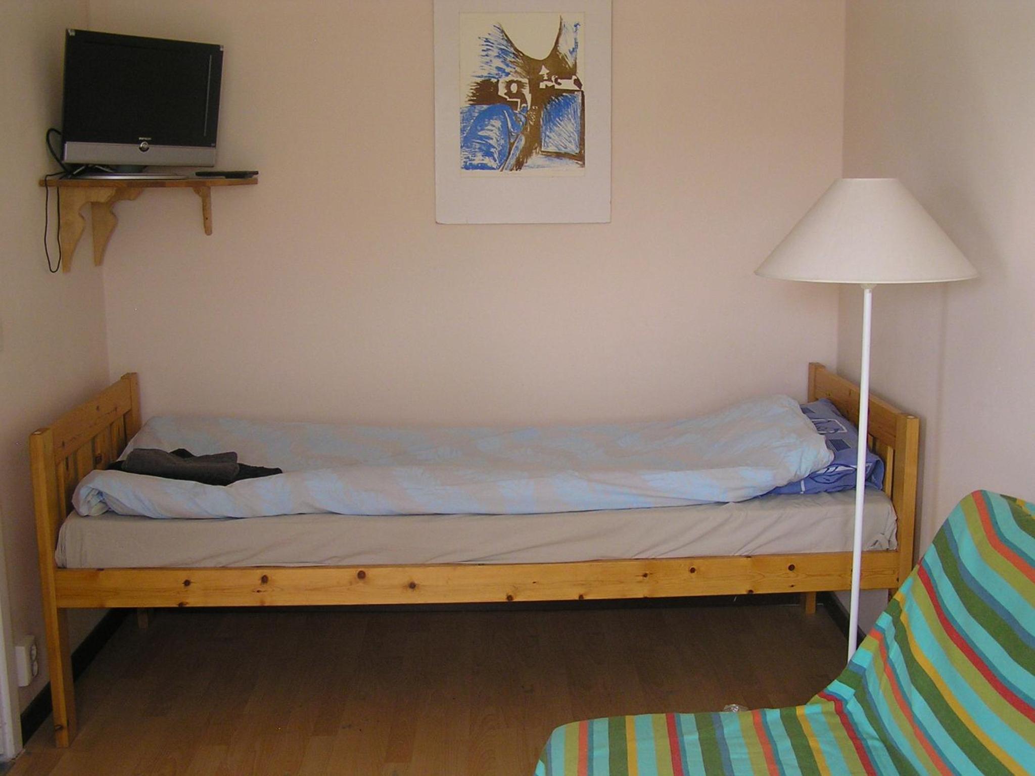 Single Room with Private Bathroom photo 1