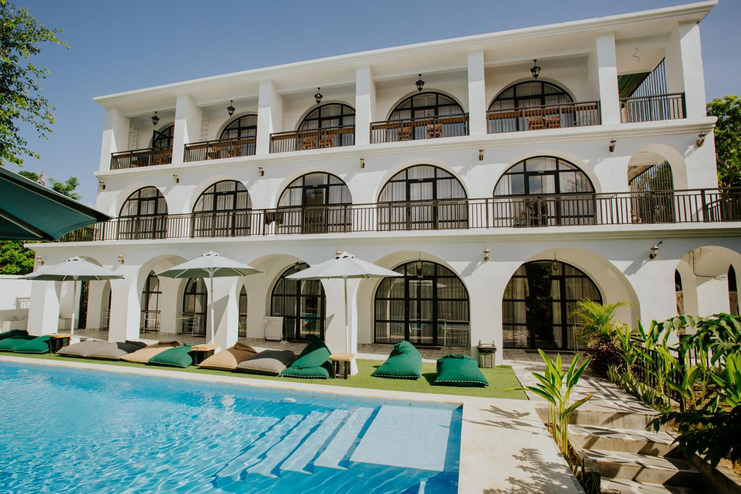 Deluxe Double Room with Balcony - Photo 1