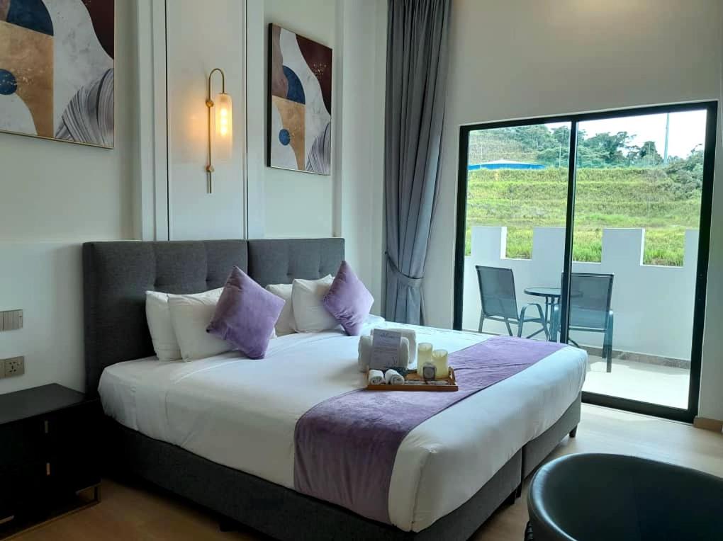 Double Room with Balcony - Photo 5
