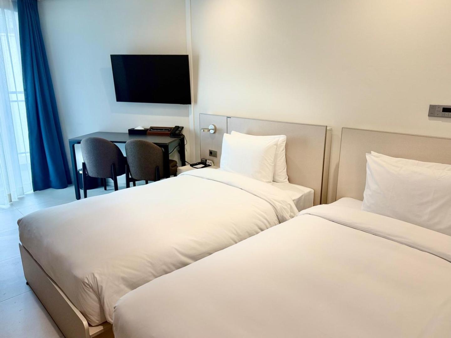 Superior Twin Room - Photo 1