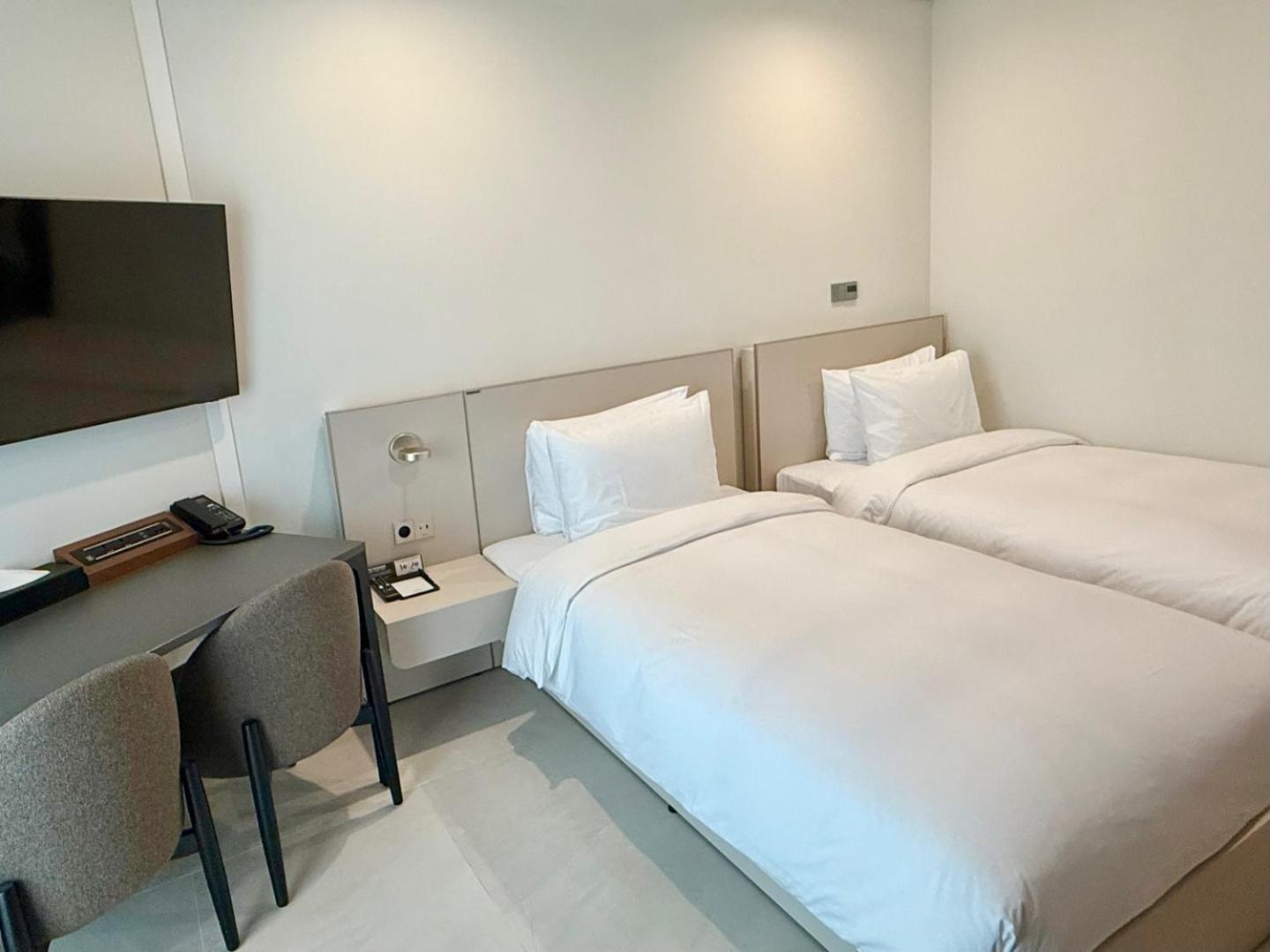 Superior Twin Room - Photo 2