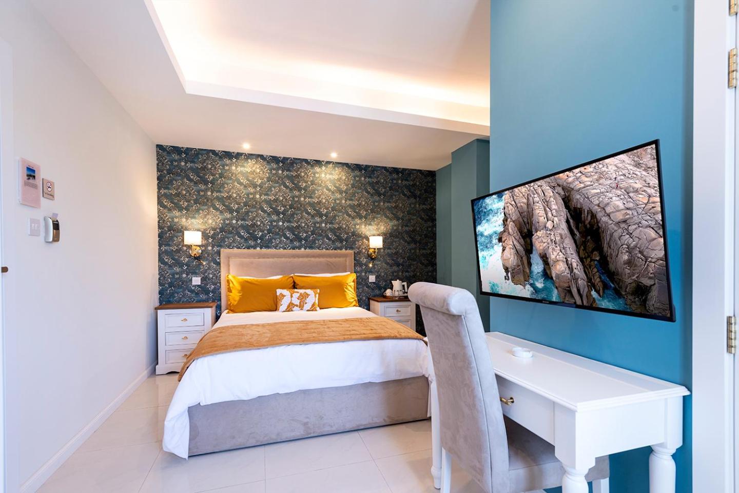Double Room with Balcony photo 3