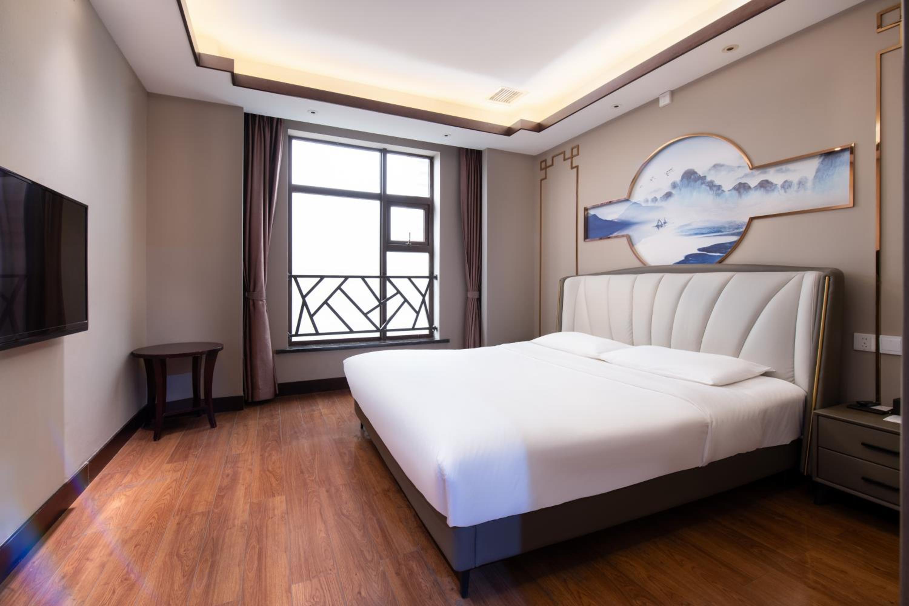 Queen Room