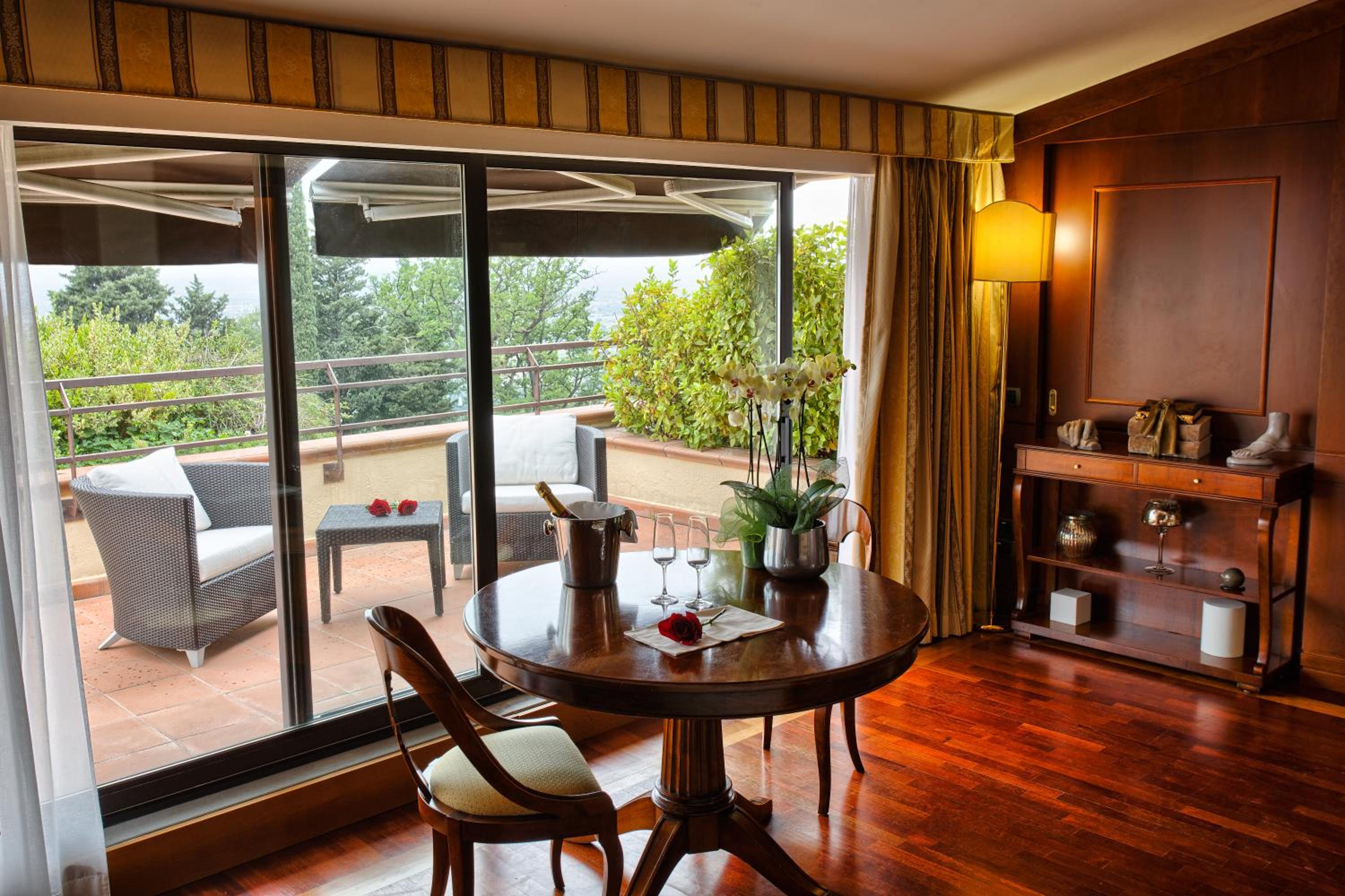 Junior Suite - Photo 18