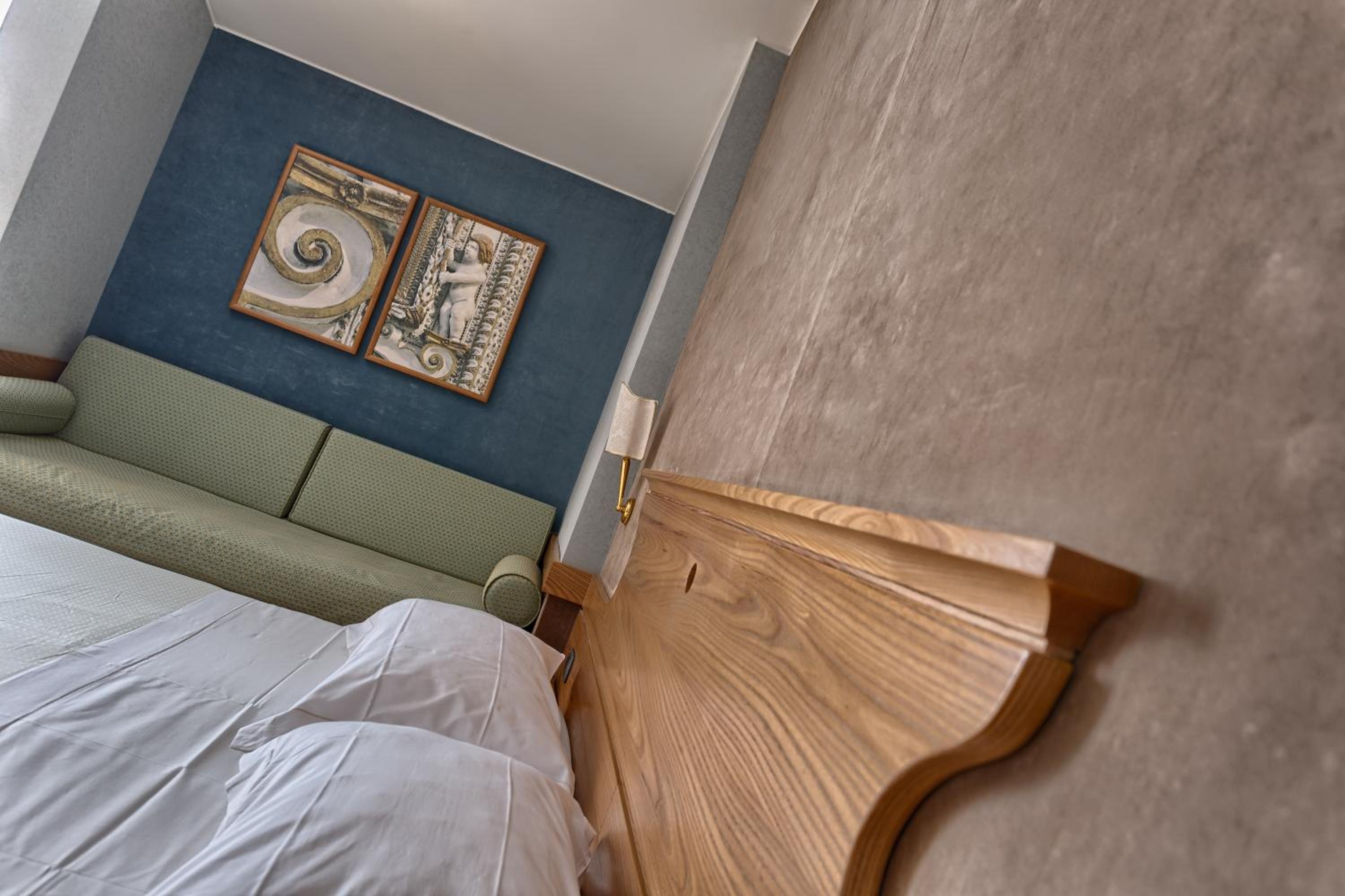 Superior Double or Twin Room - Photo 5