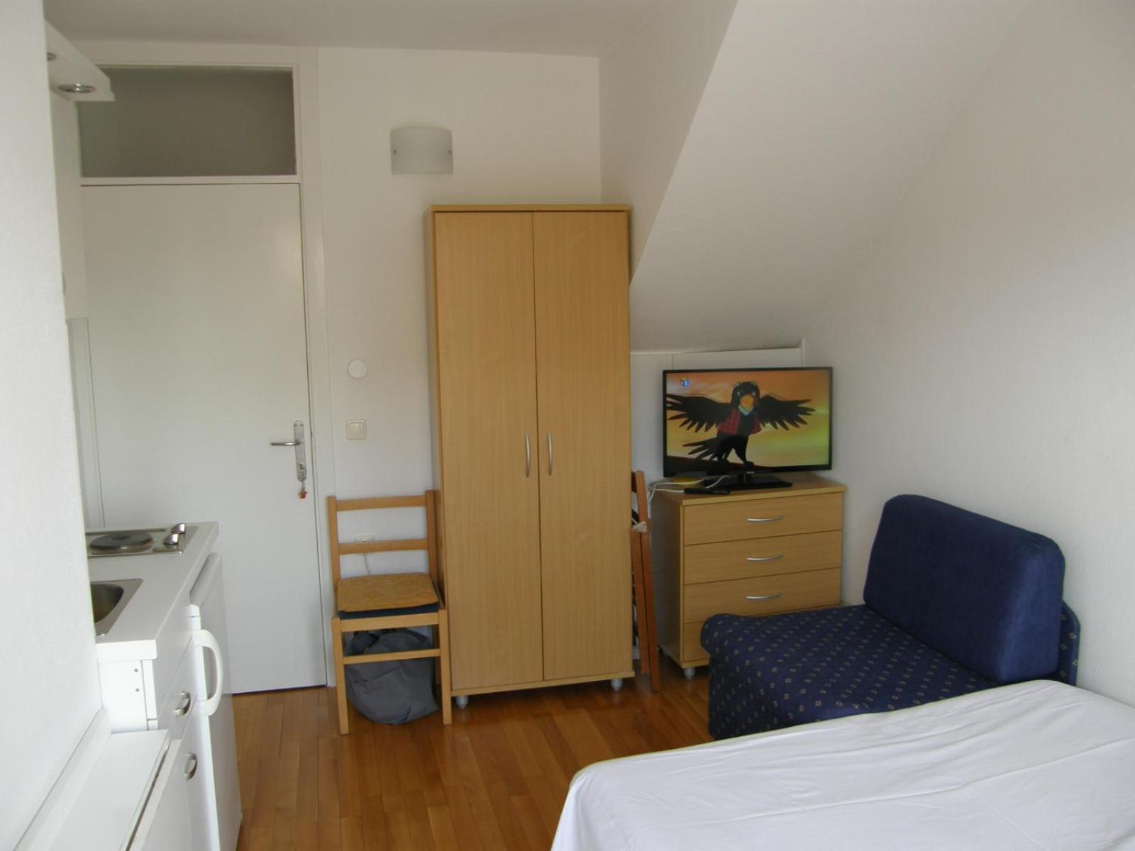 Studio With Balcony