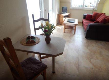 One-Bedroom Apartment with Balcony photo 3