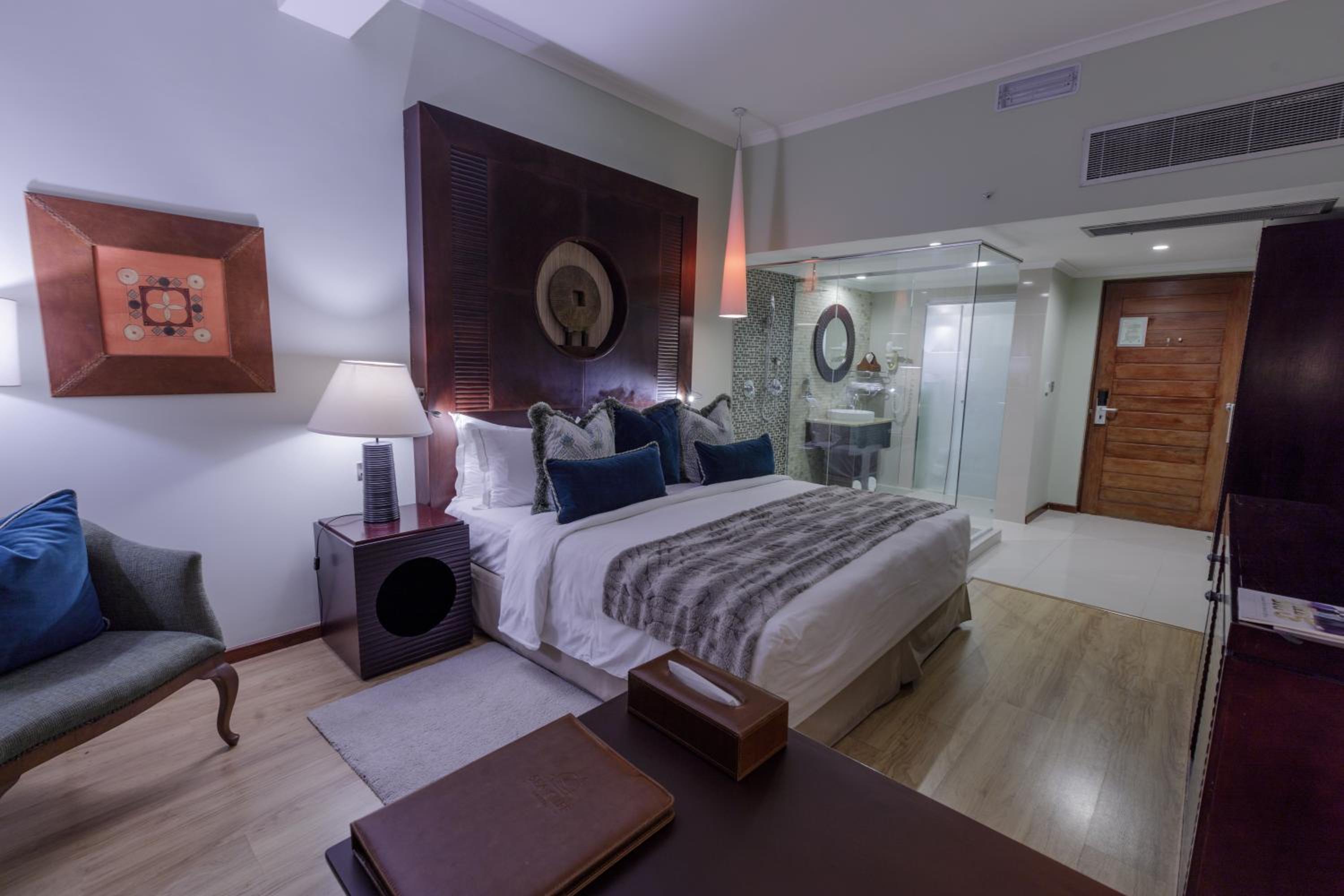Executive Room - Photo 2