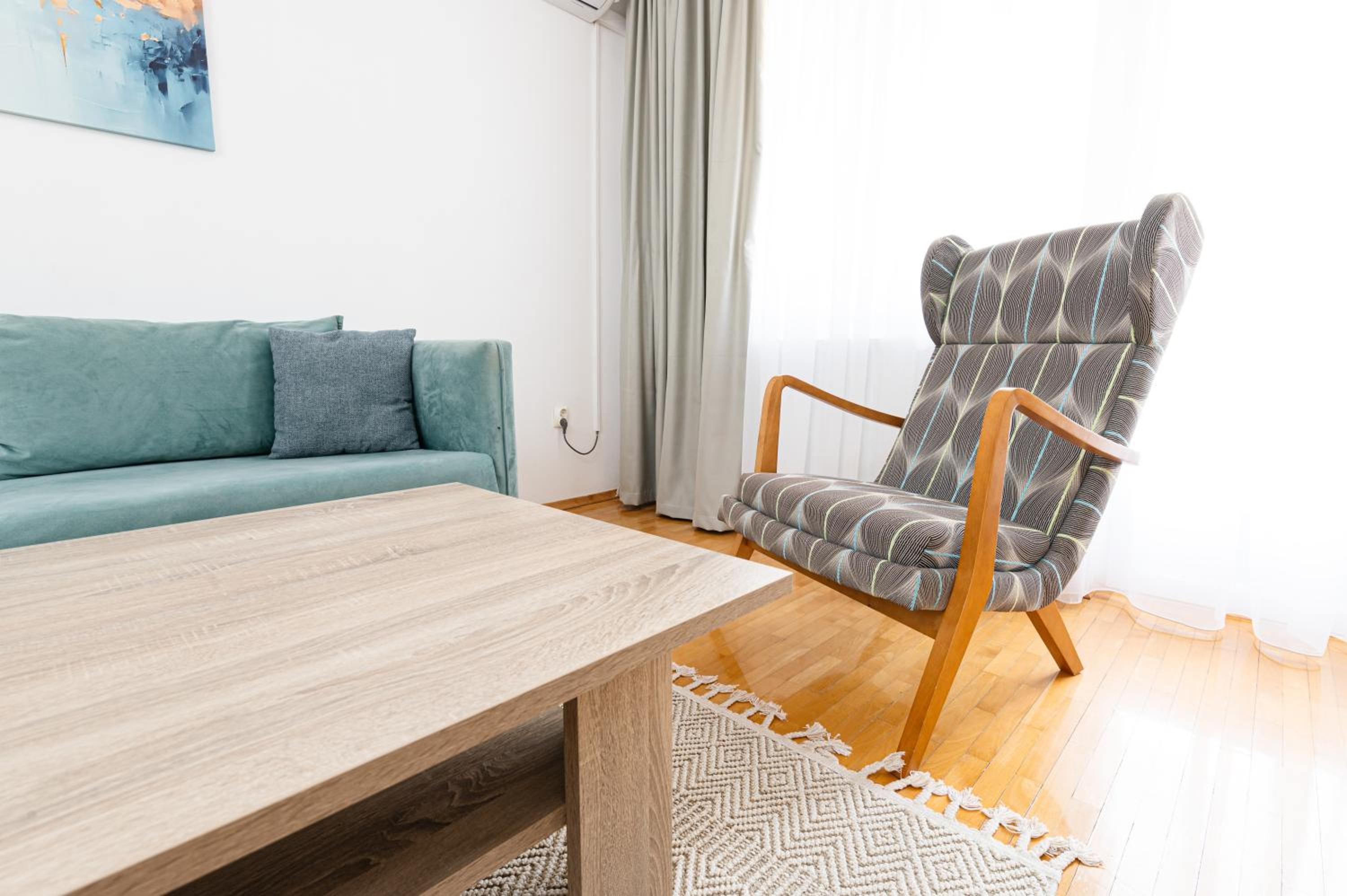 Three-Bedroom Apartment with Balcony