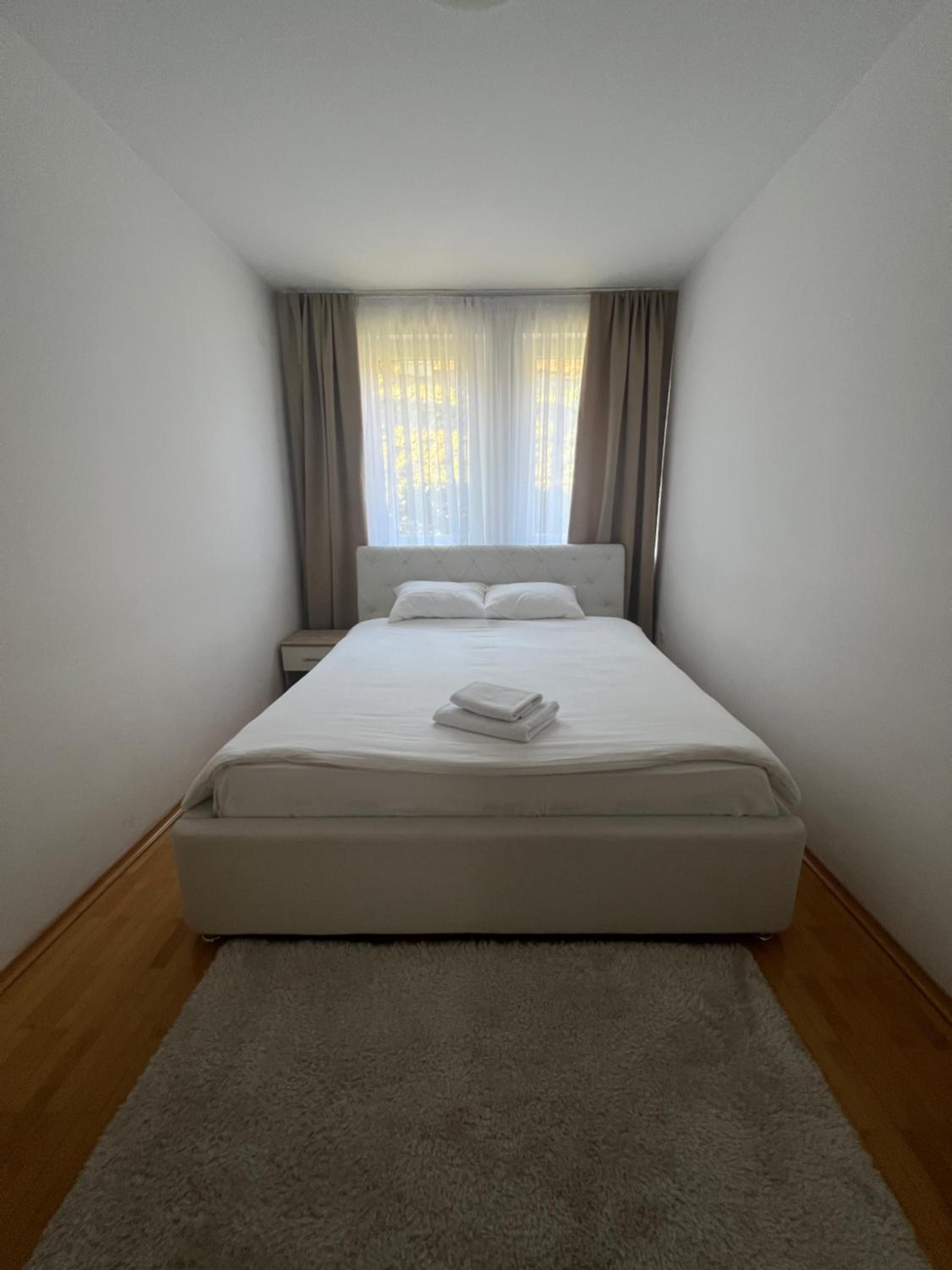 Three-Bedroom Apartment with Balcony